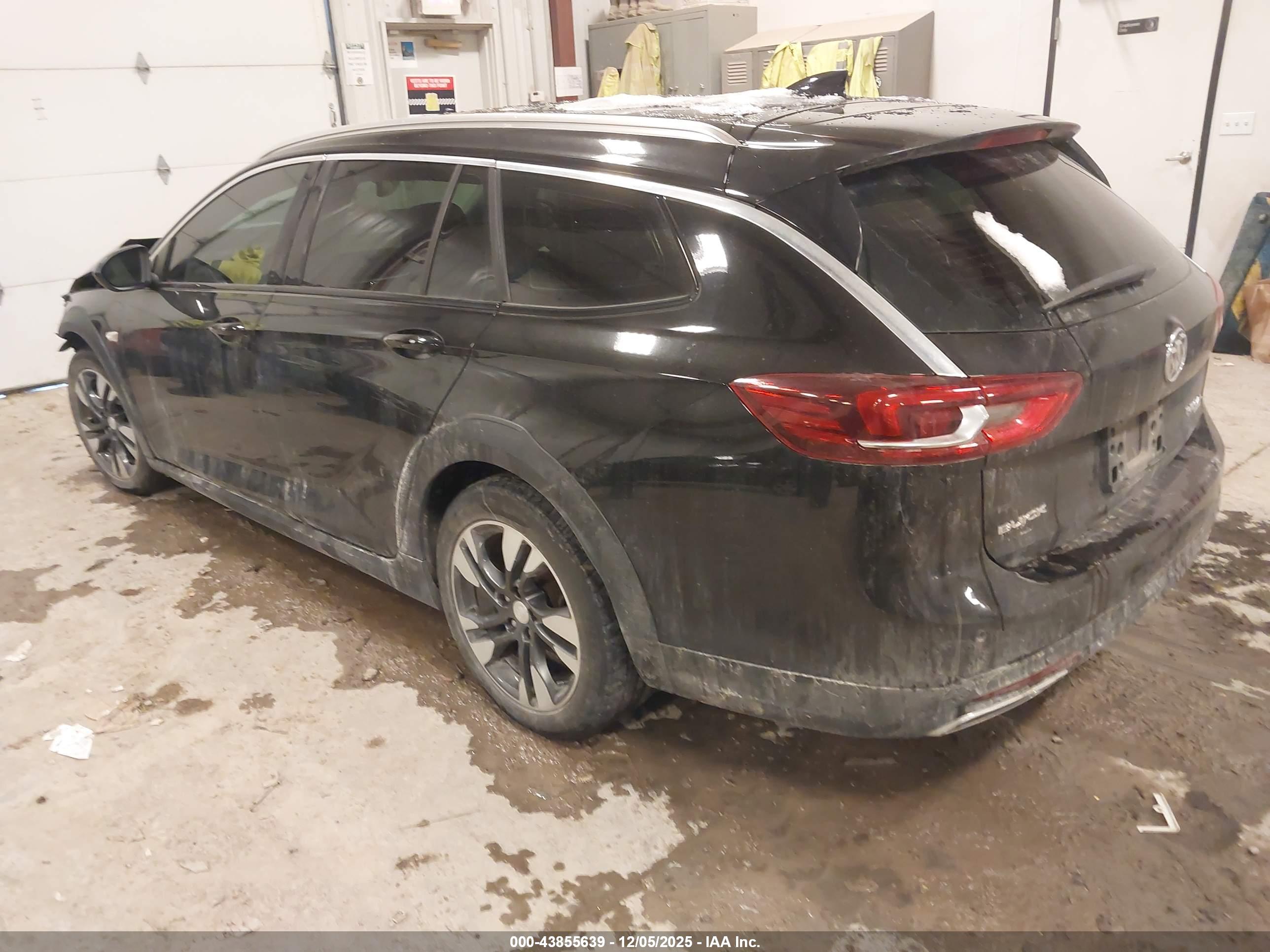BUICK REGAL image 3