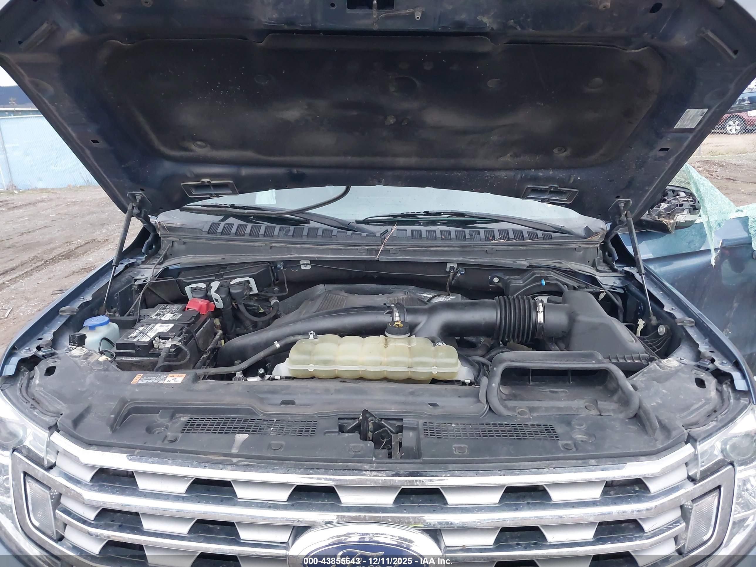 FORD EXPEDITION image 10