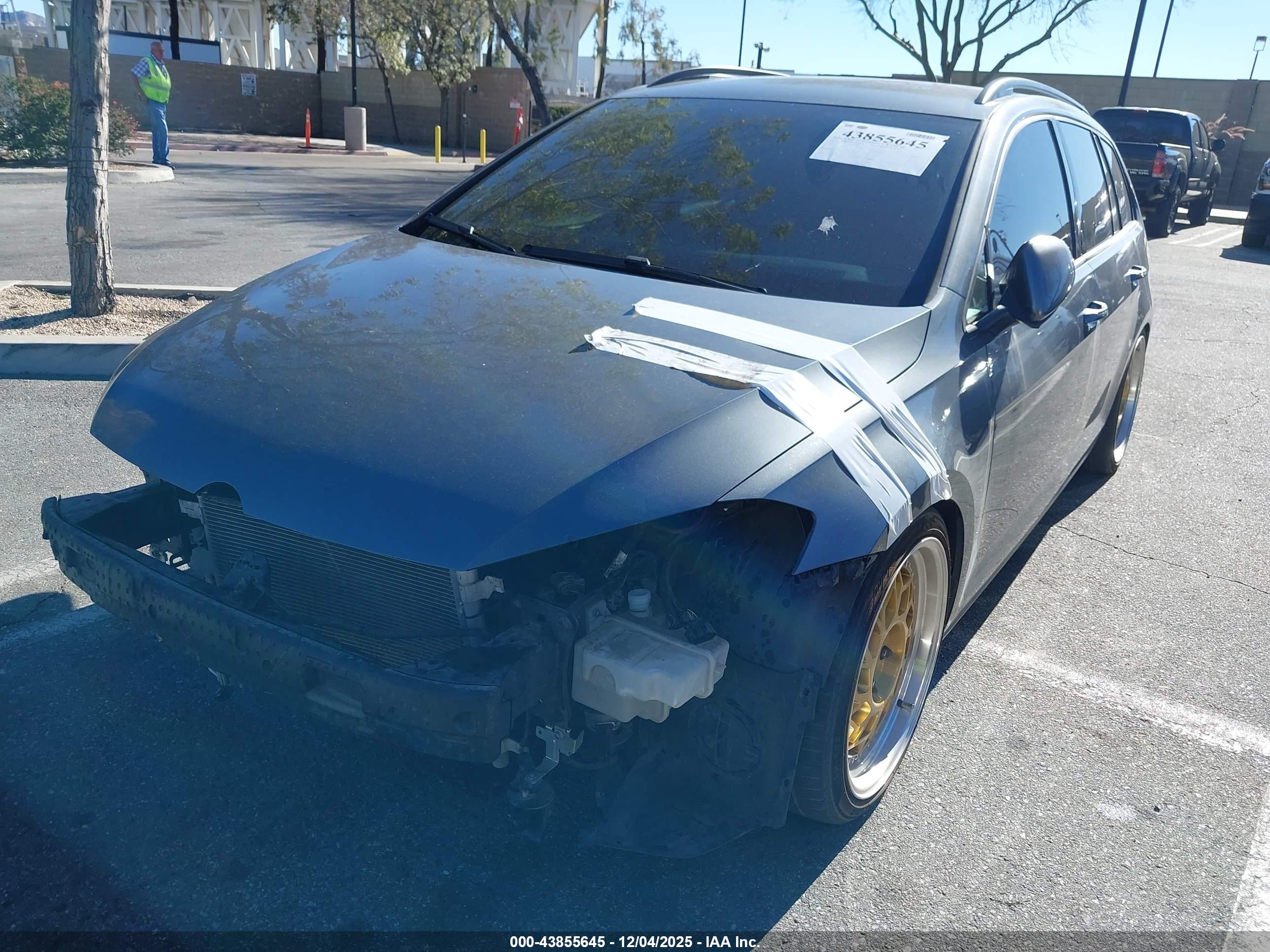 VOLKSWAGEN GOLF image 2
