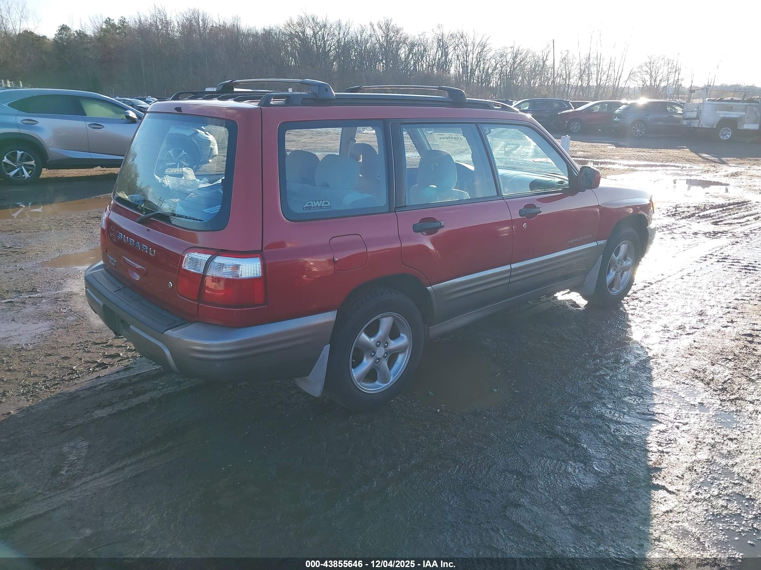 SUBARU FORESTER image 4