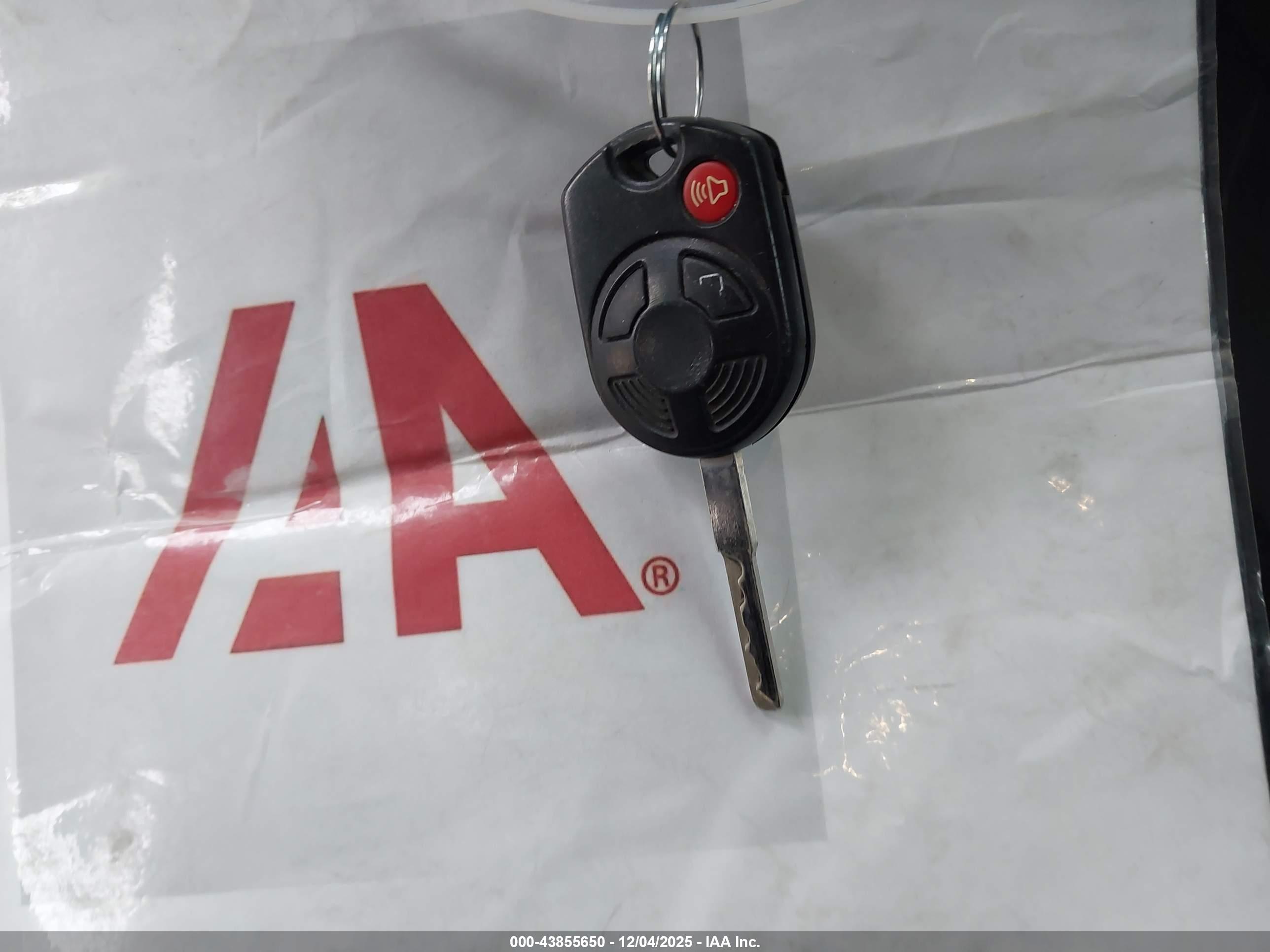 FORD ESCAPE image 11