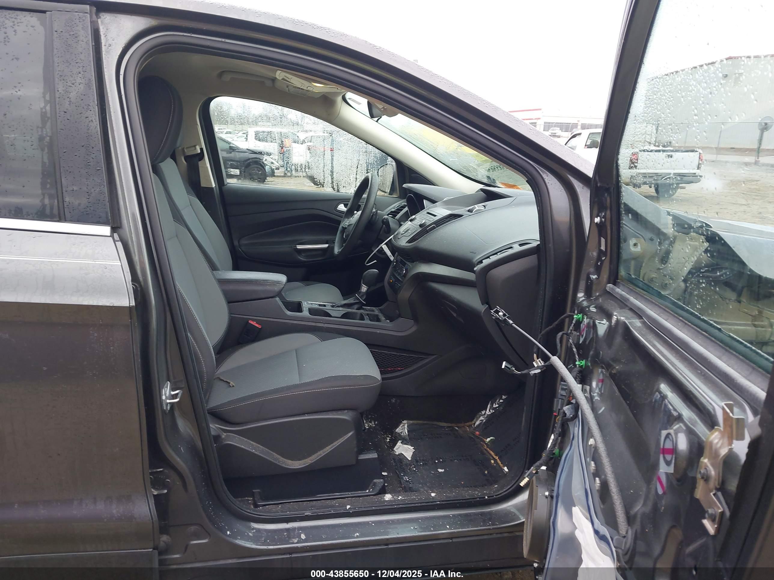 FORD ESCAPE image 5
