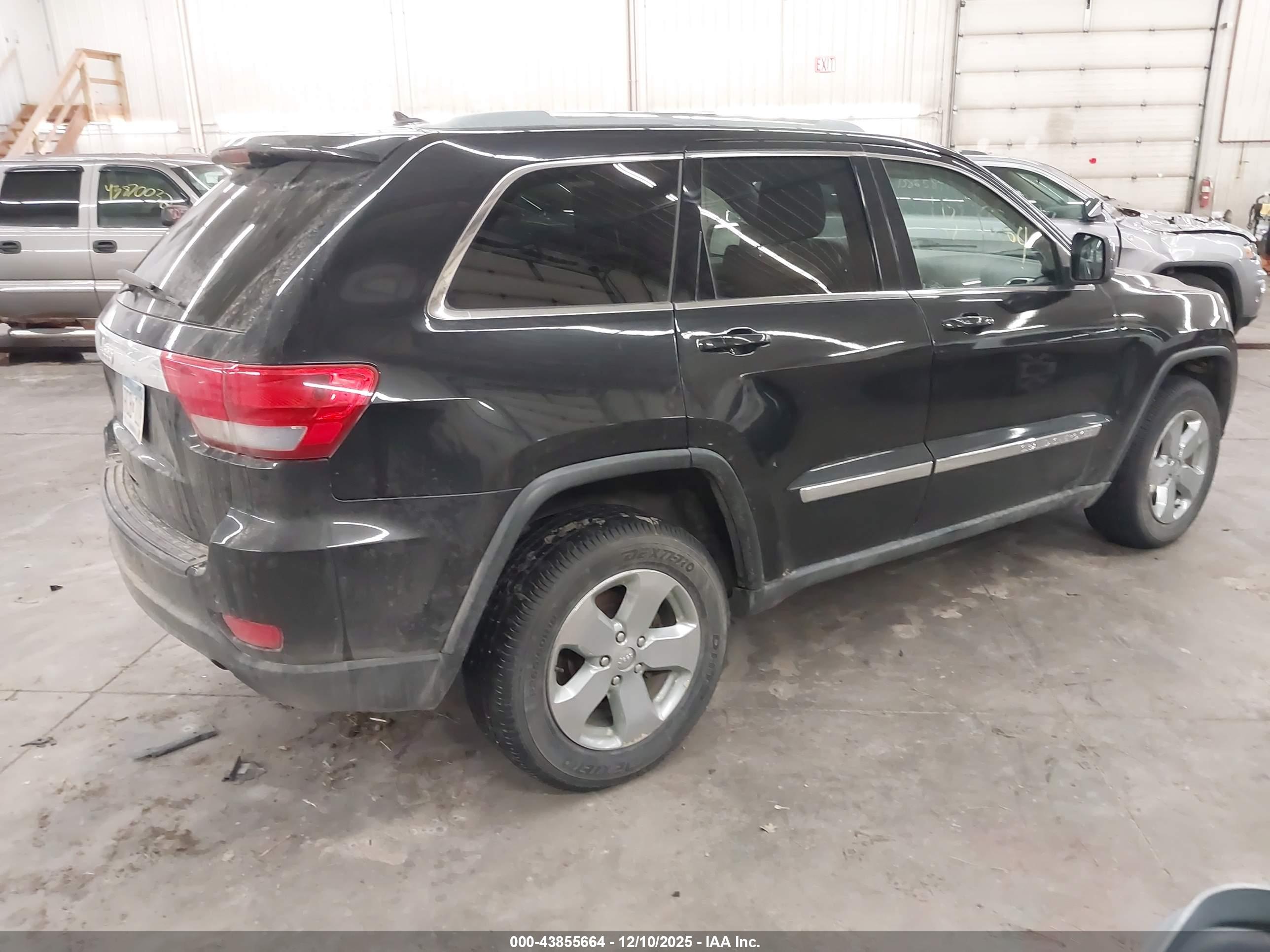 JEEP GRAND image 4