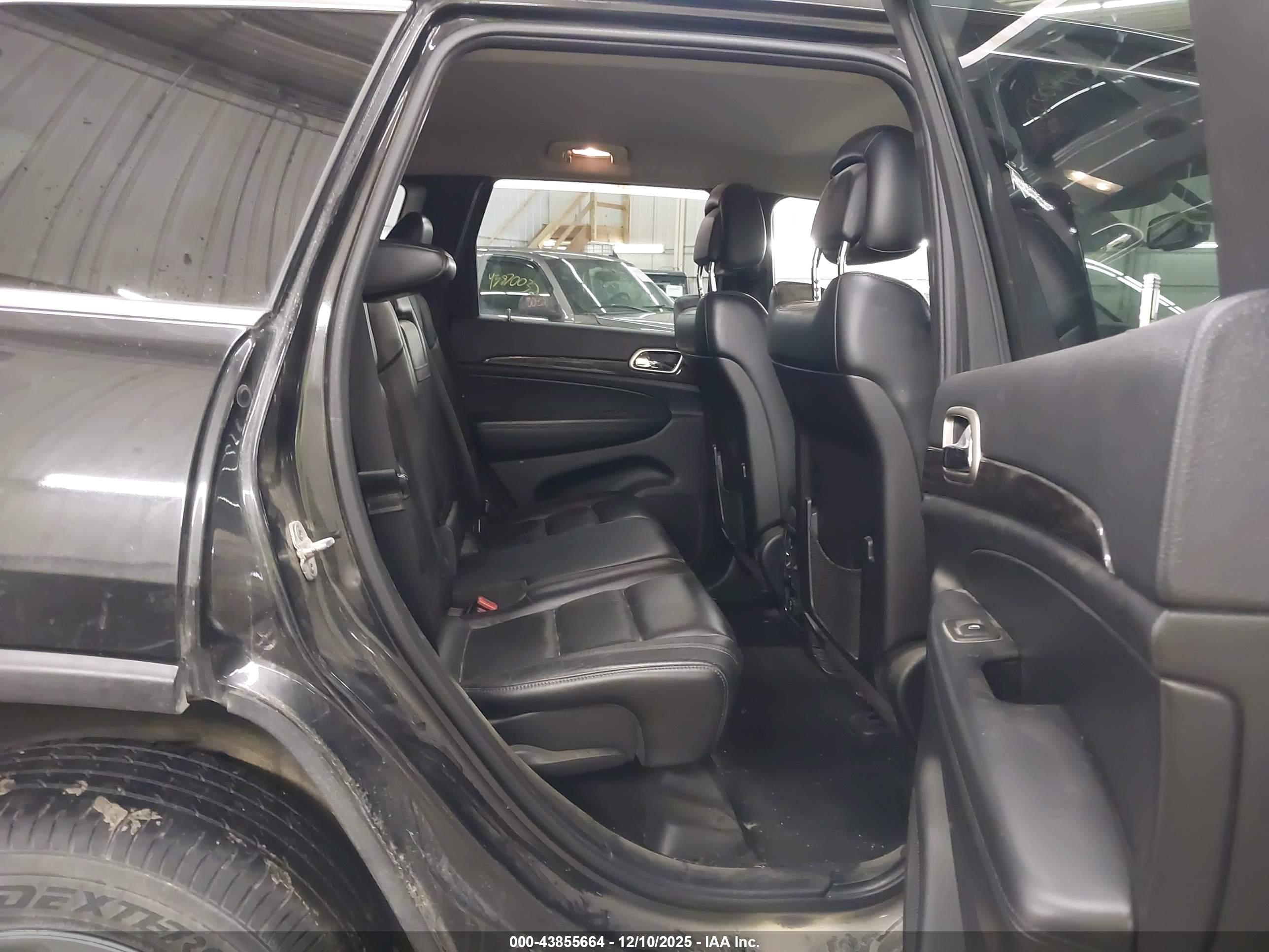 JEEP GRAND image 8