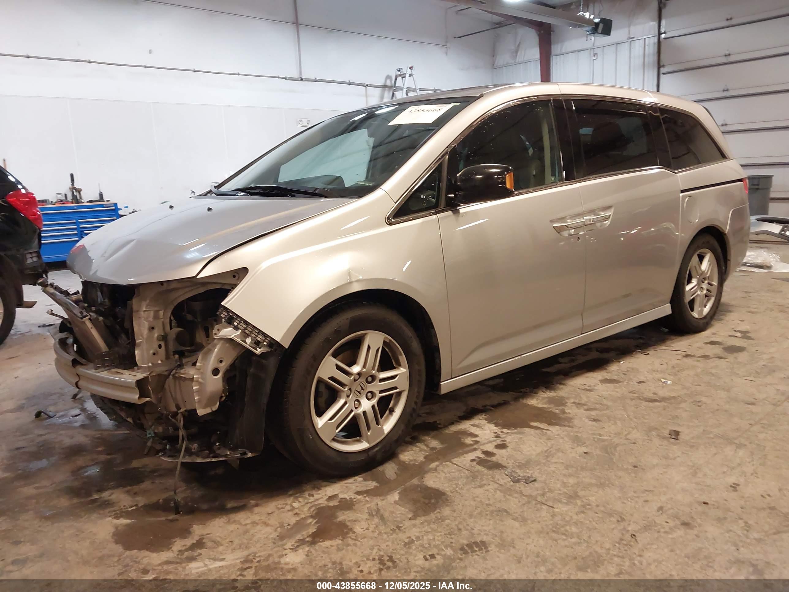 HONDA ODYSSEY image 2