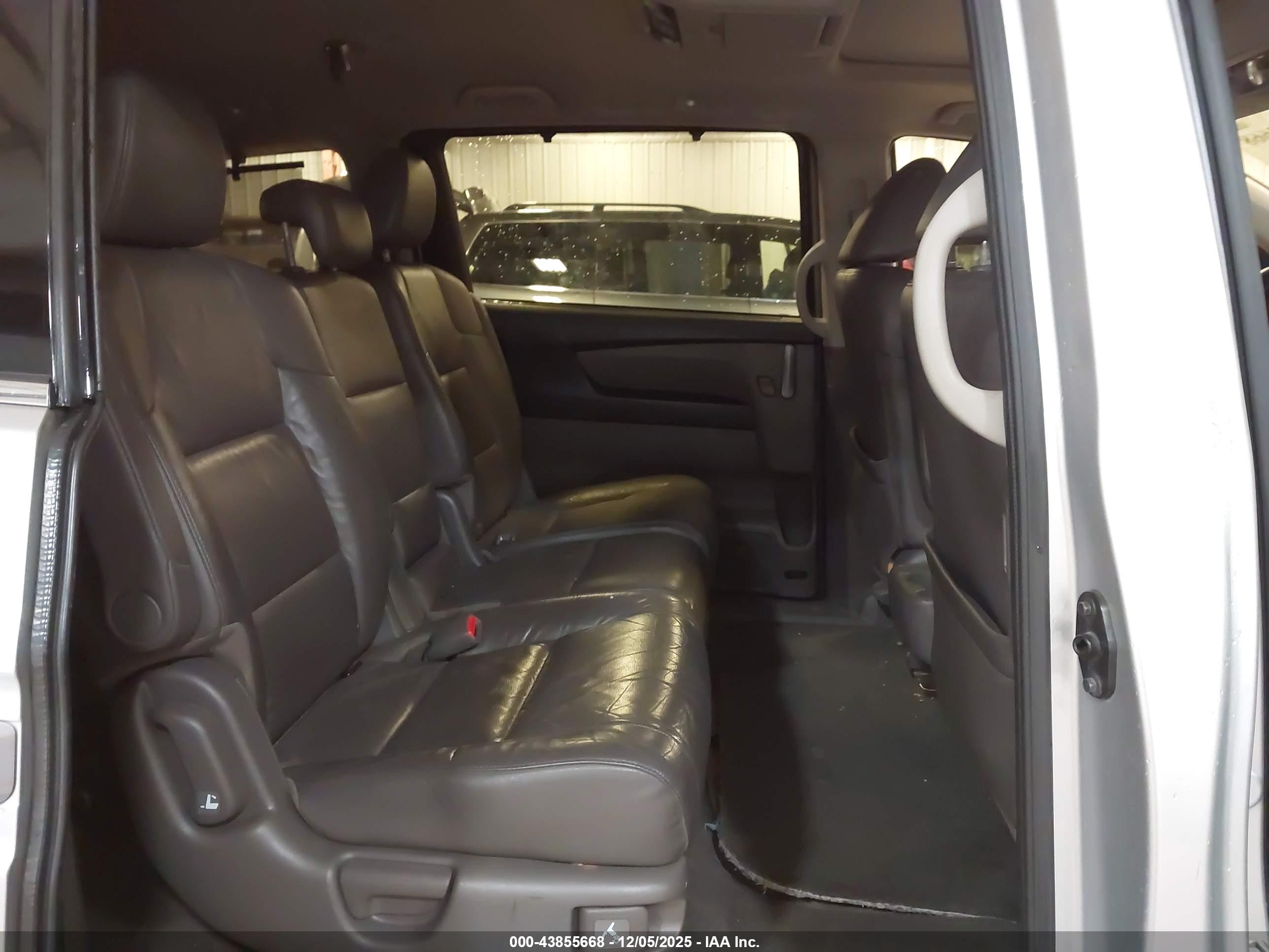 HONDA ODYSSEY image 8