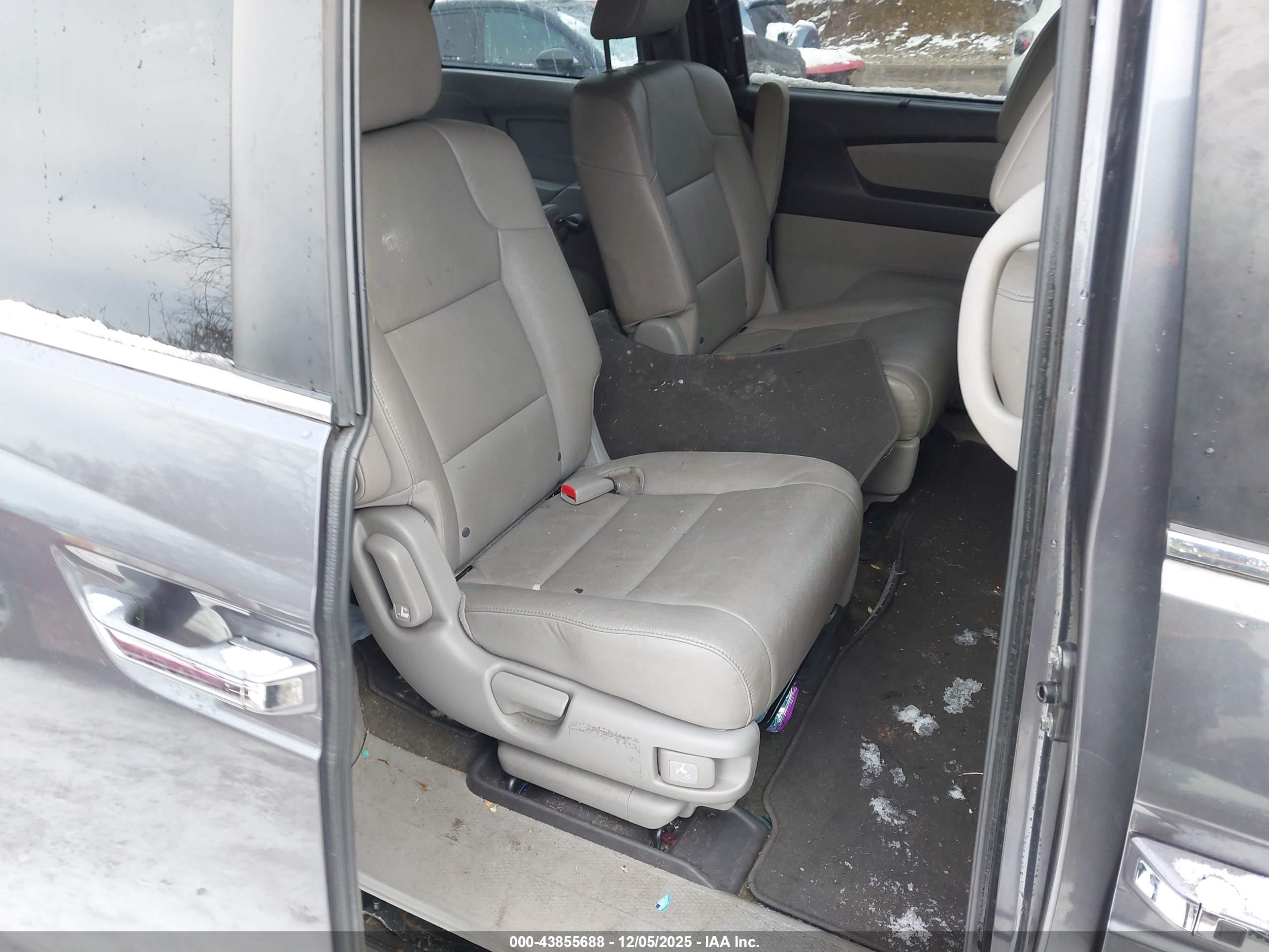 HONDA ODYSSEY image 8