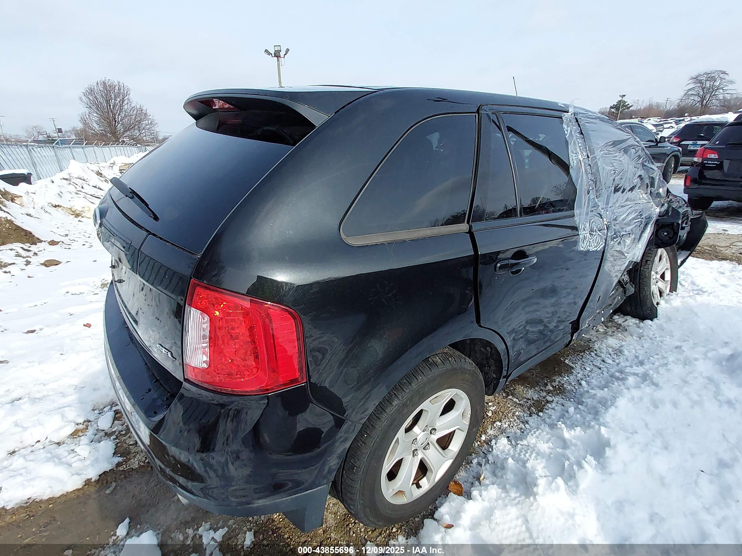 FORD EDGE image 4