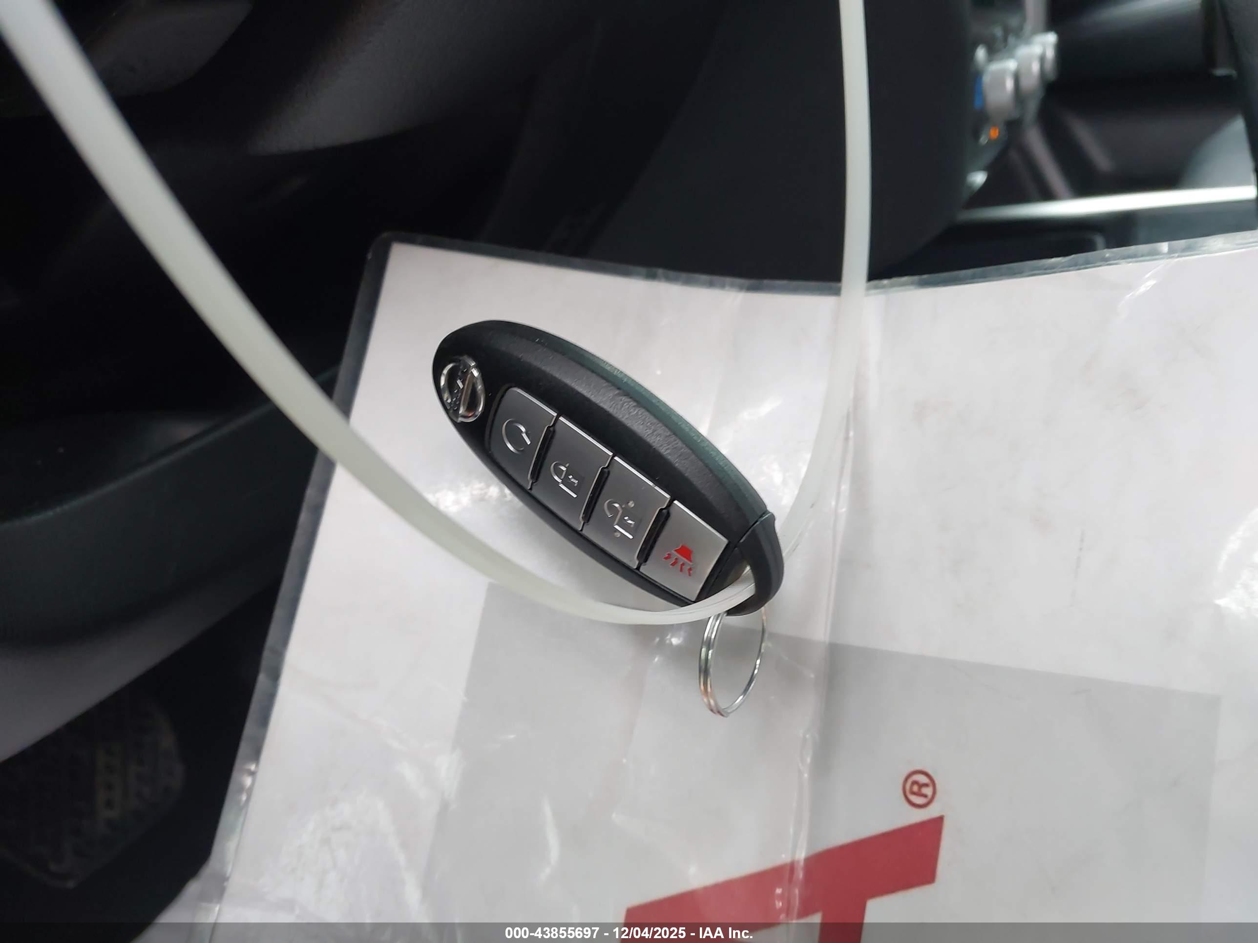 NISSAN PATHFINDER image 11