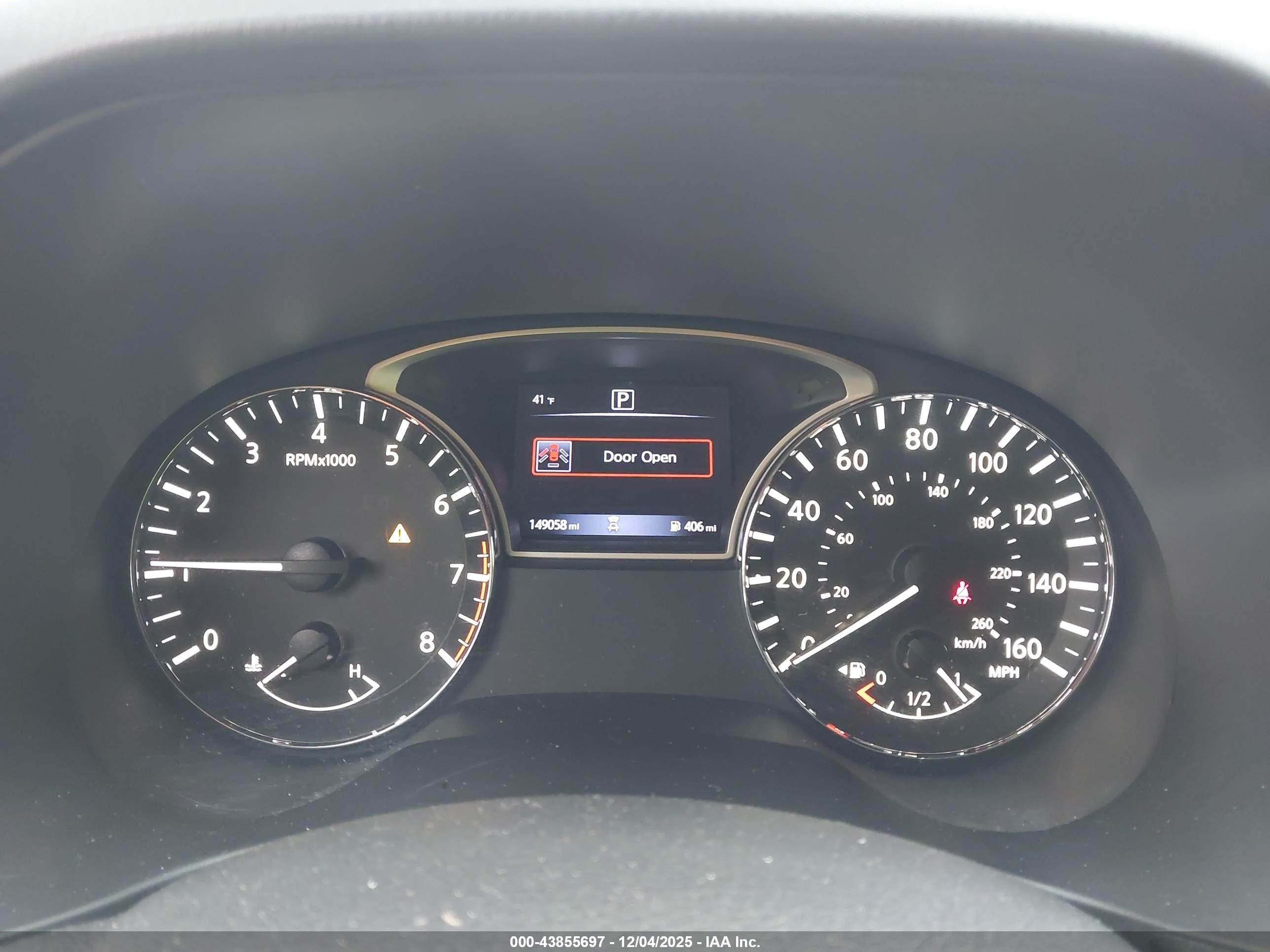 NISSAN PATHFINDER image 7