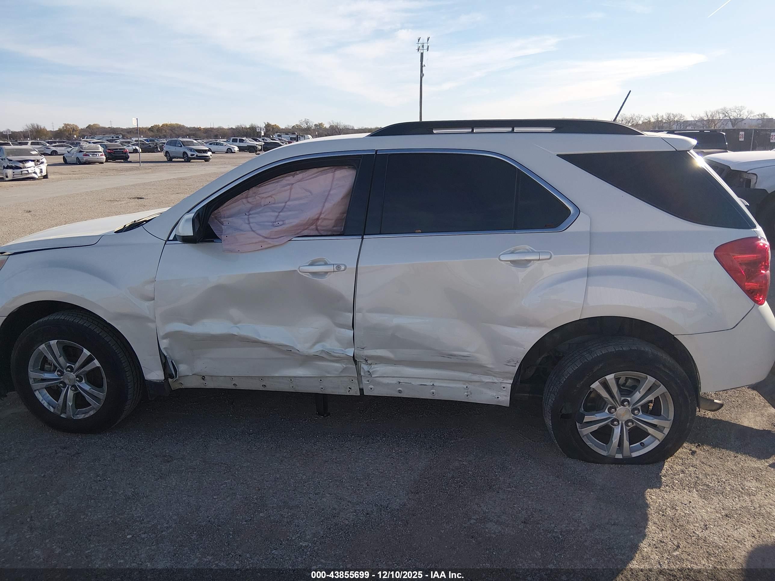CHEVROLET EQUINOX image 6