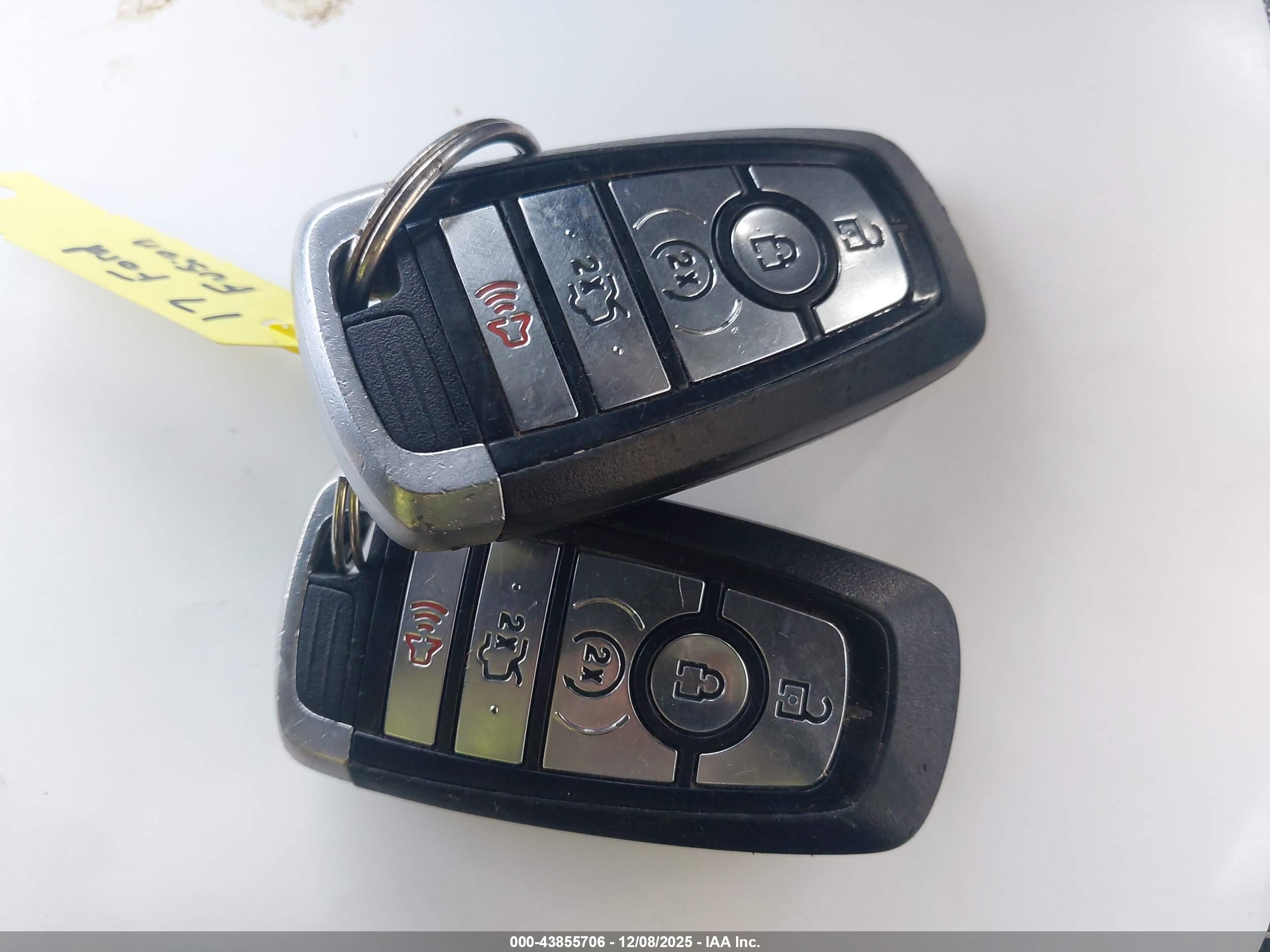 FORD FUSION image 11
