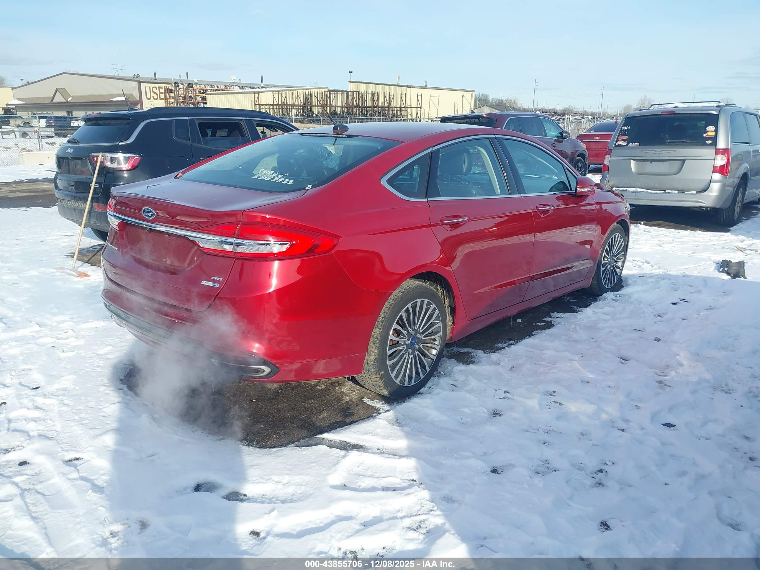 FORD FUSION image 4