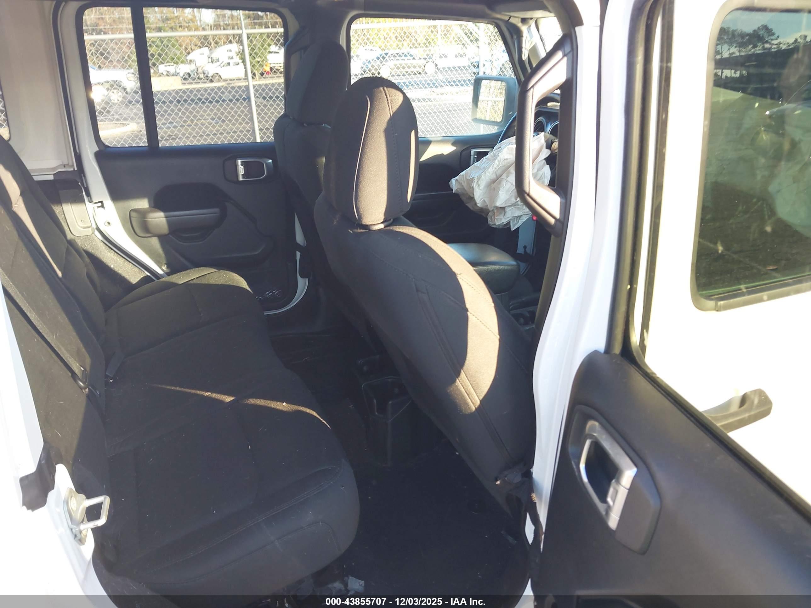 JEEP WRANGLER image 8
