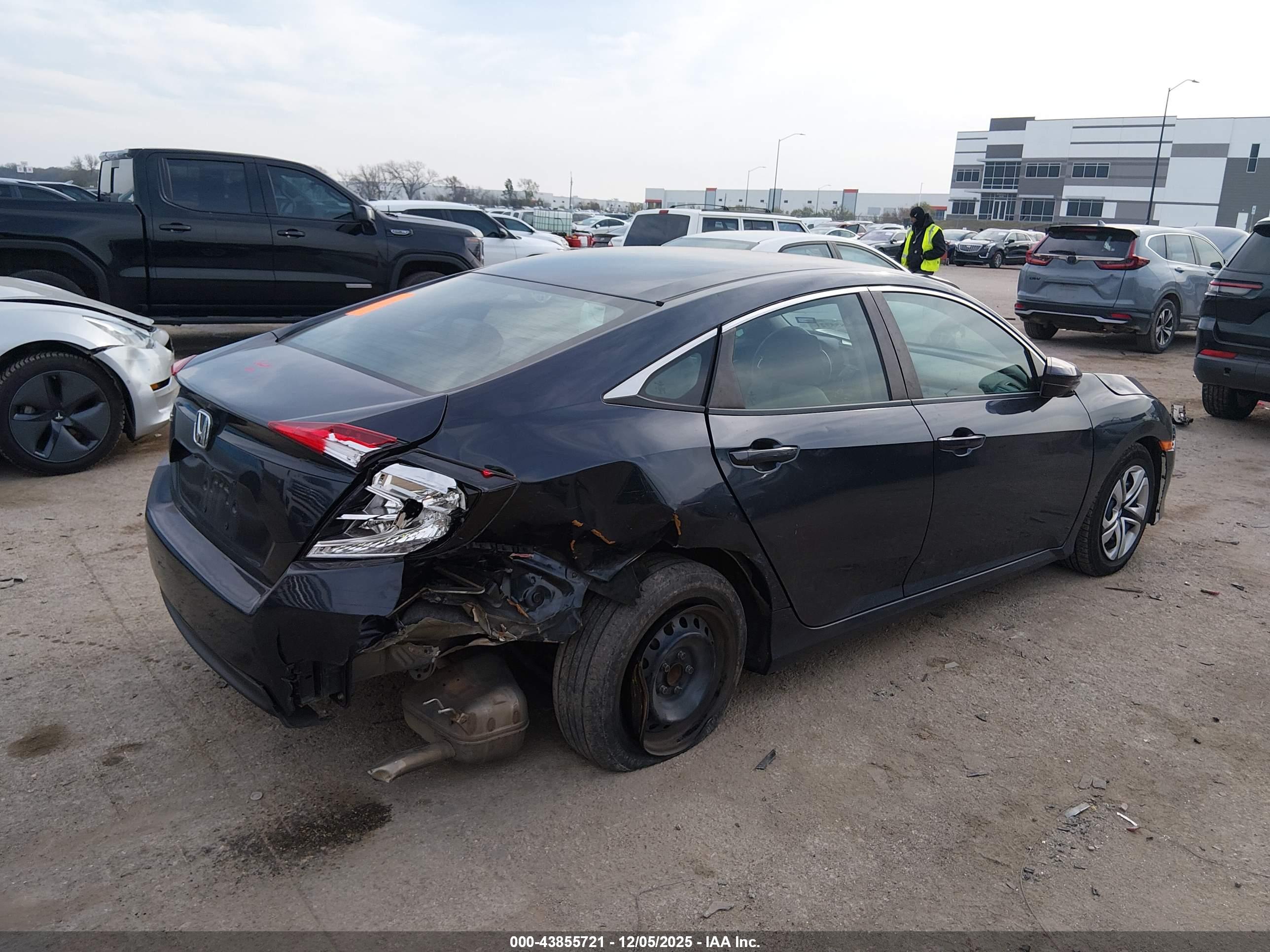 HONDA CIVIC image 4