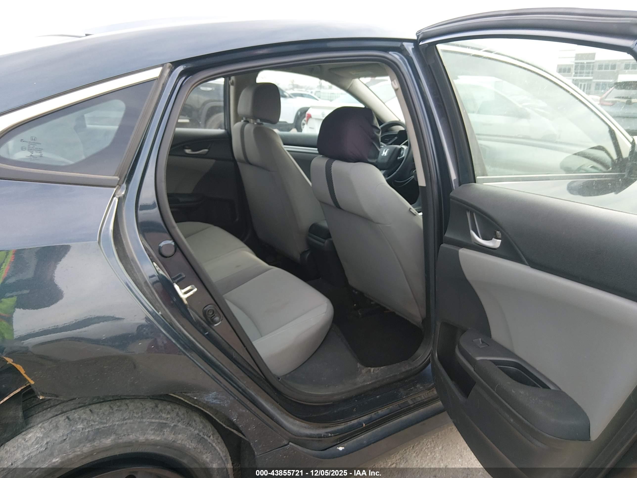 HONDA CIVIC image 8