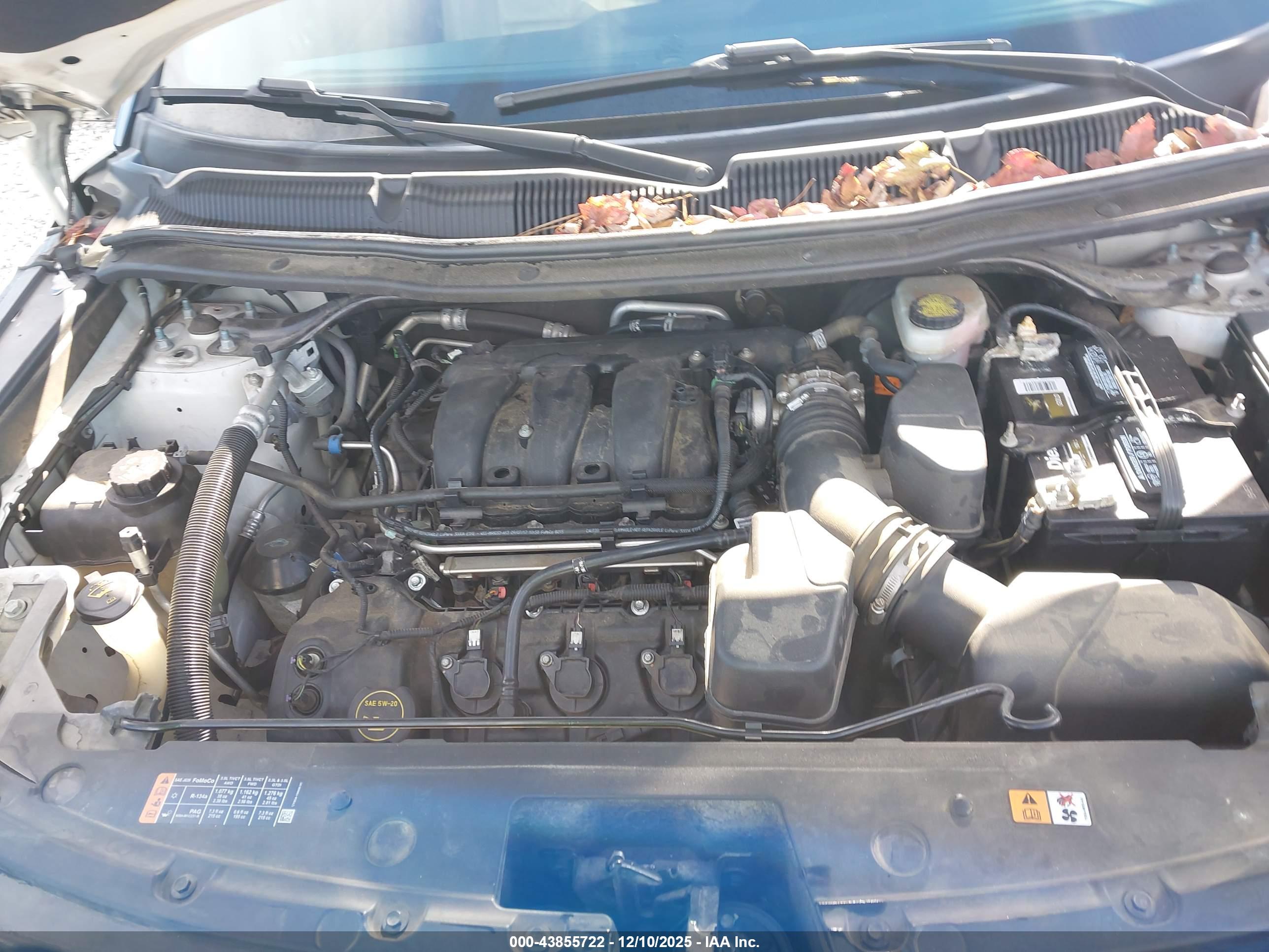FORD EXPLORER image 10