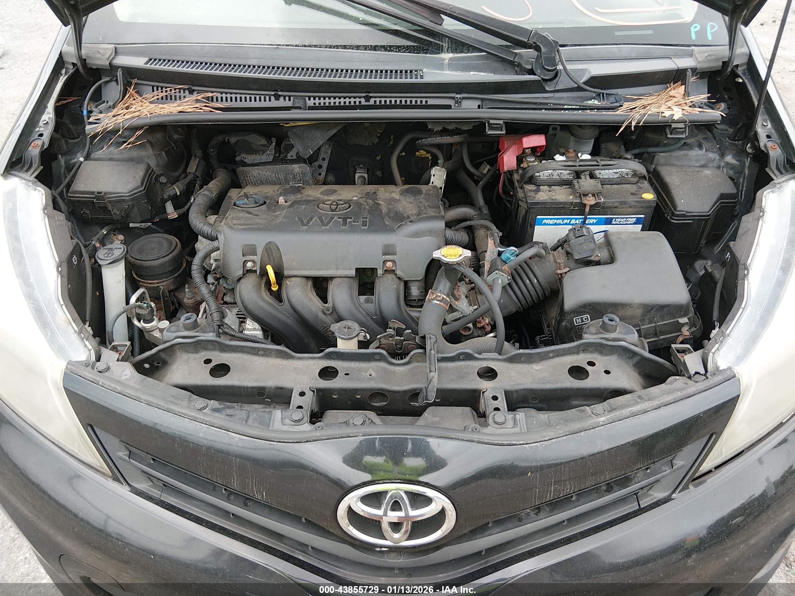 TOYOTA YARIS image 10