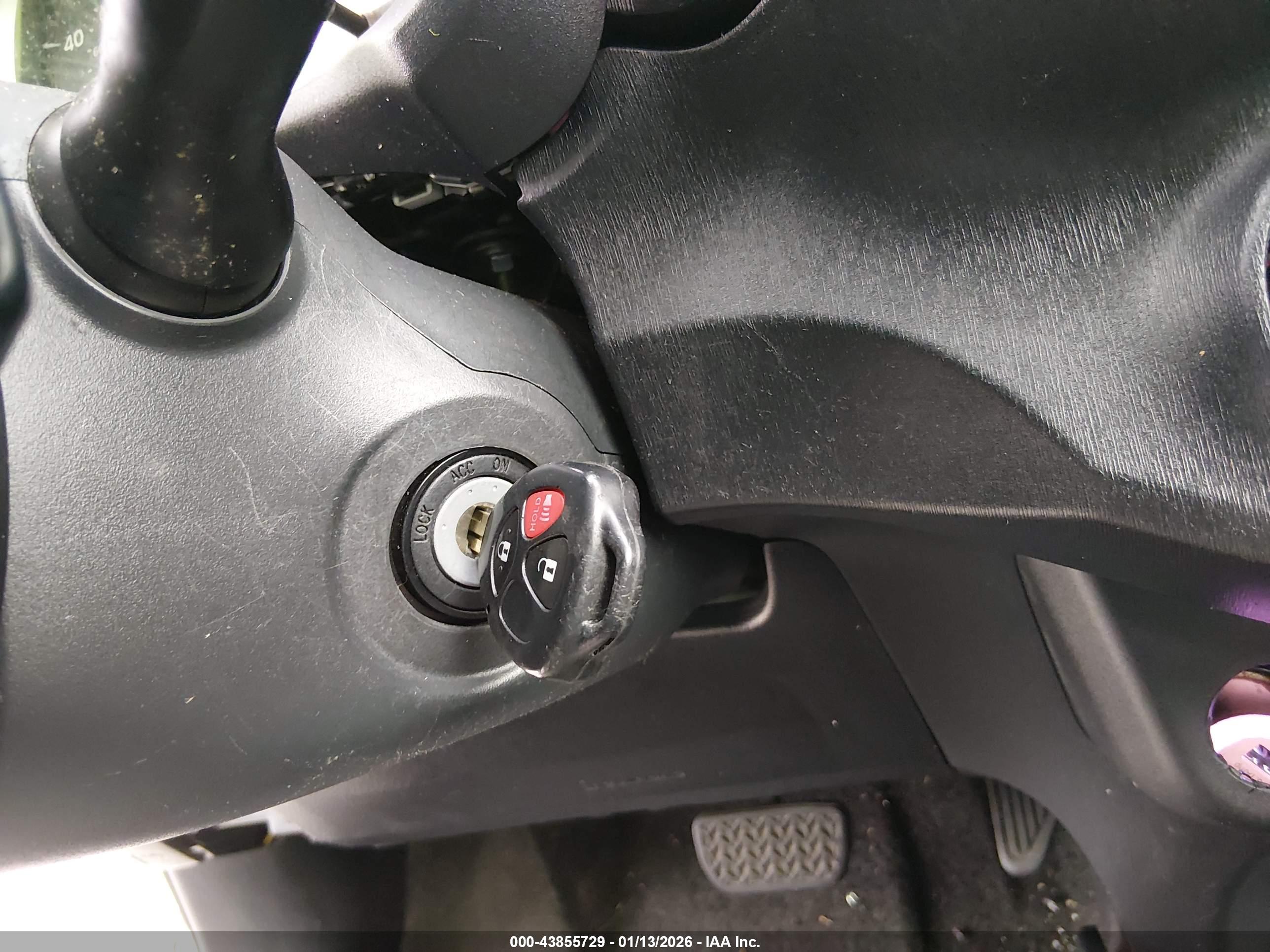 TOYOTA YARIS image 11