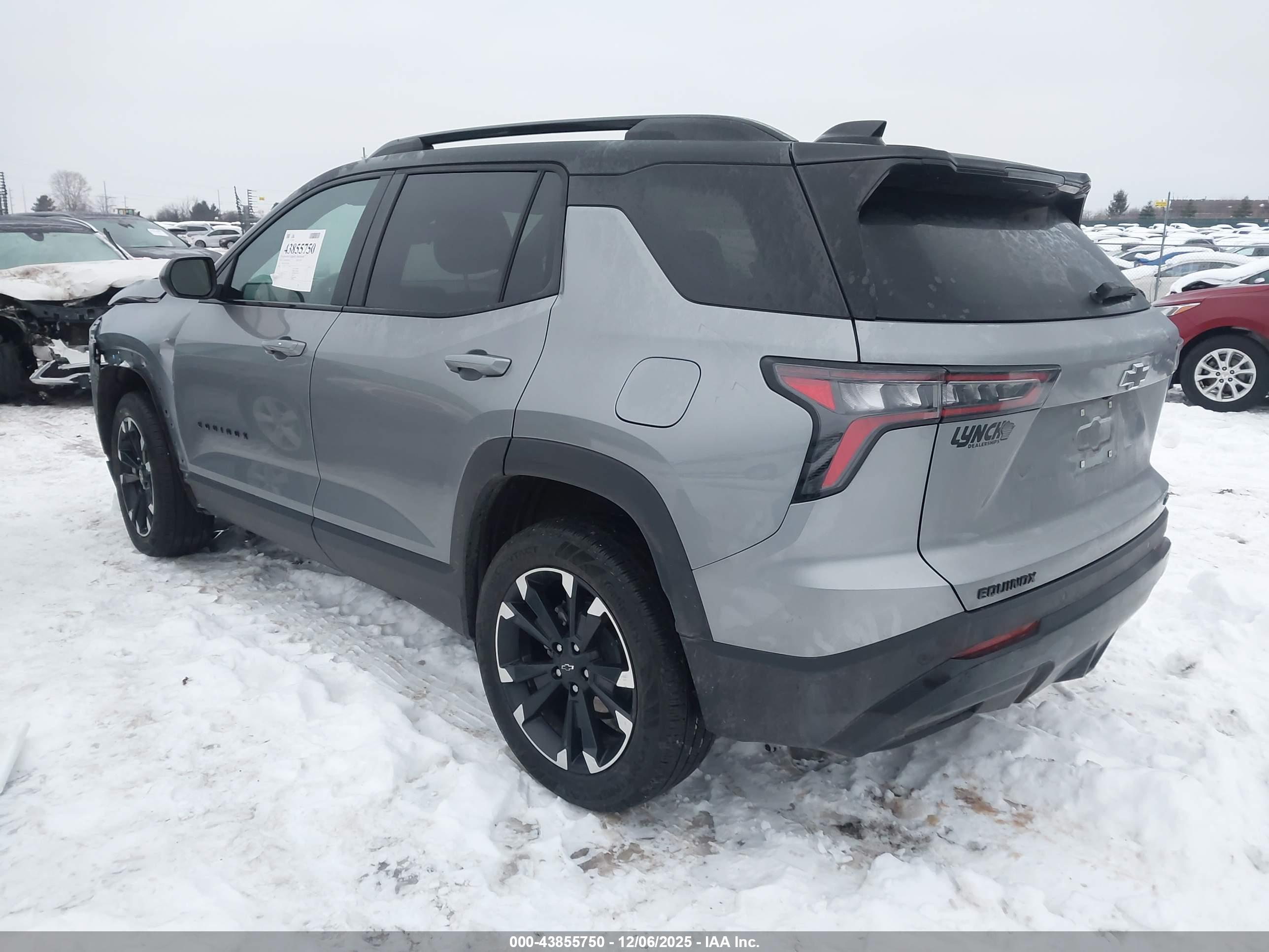 CHEVROLET EQUINOX image 3