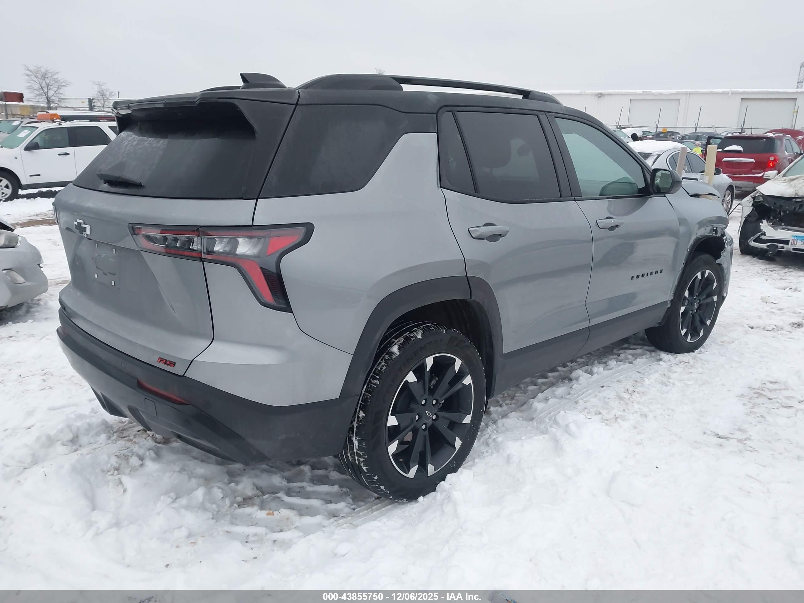 CHEVROLET EQUINOX image 4