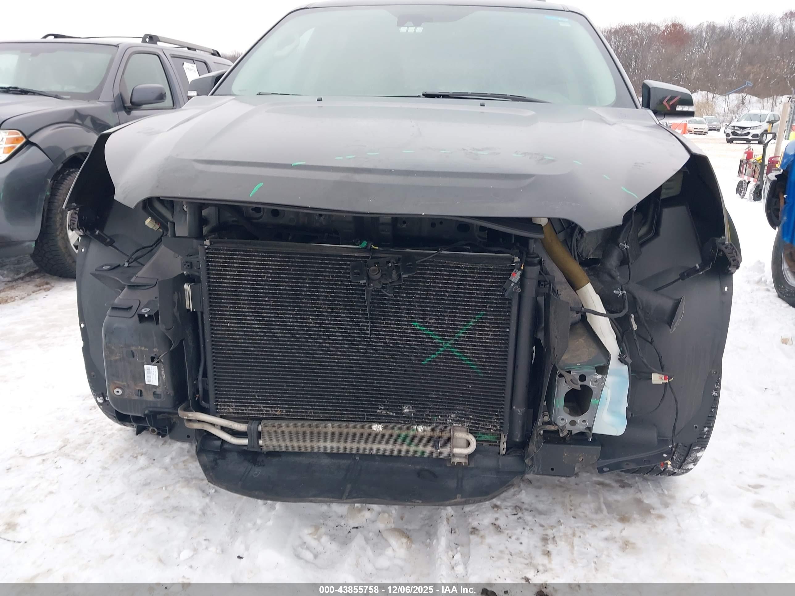 GMC ACADIA image 6