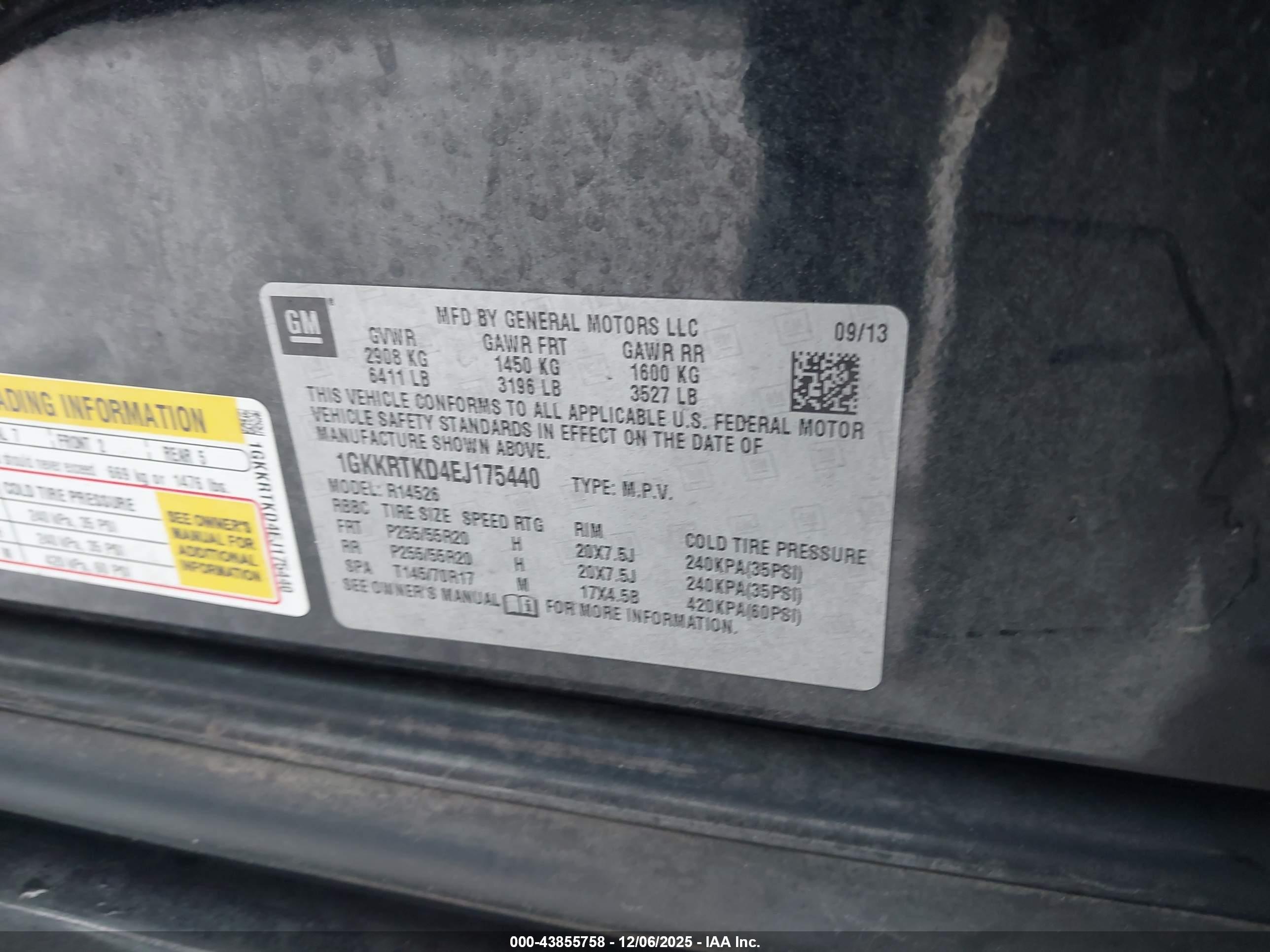 GMC ACADIA image 9