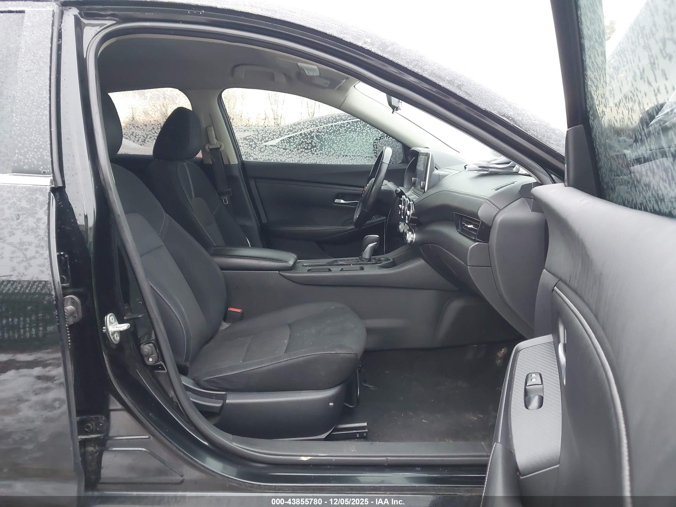 NISSAN SENTRA image 5
