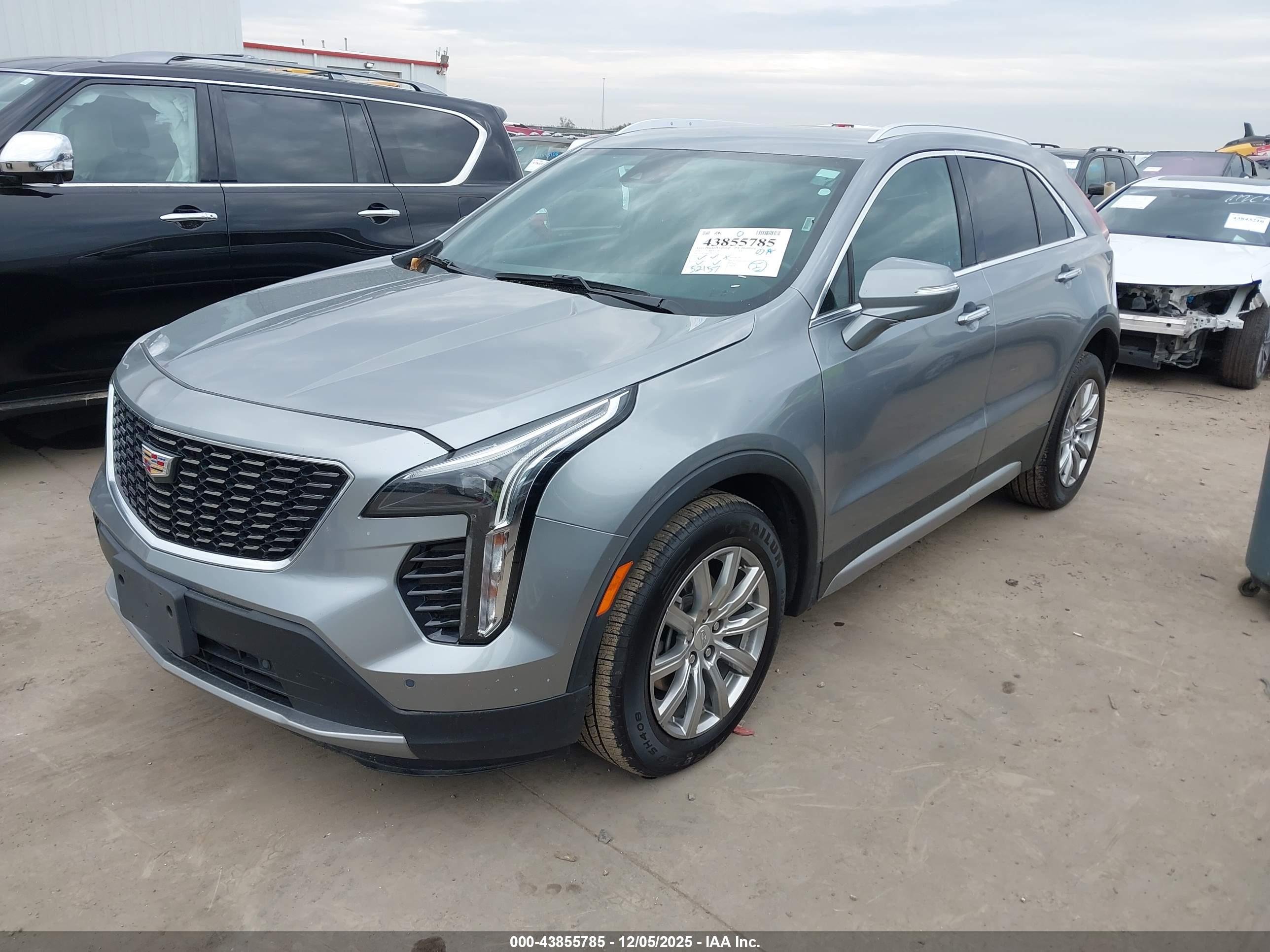CADILLAC XT4 image 2
