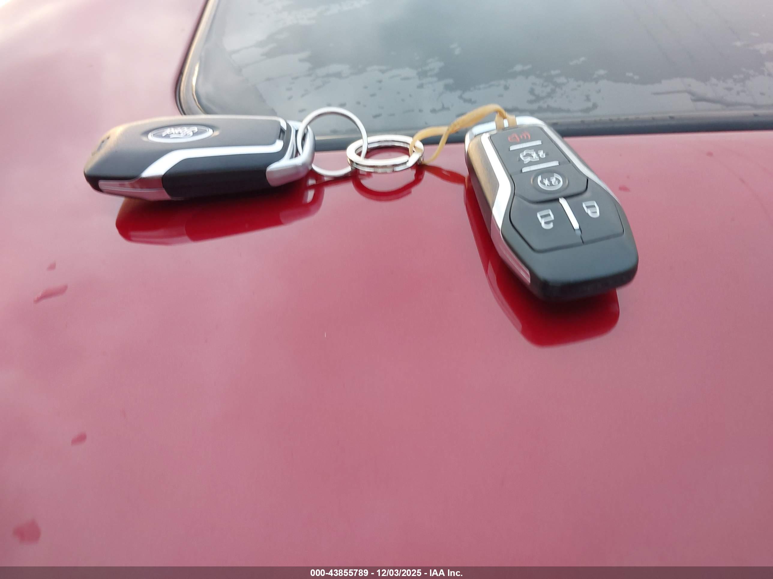 FORD FUSION image 11