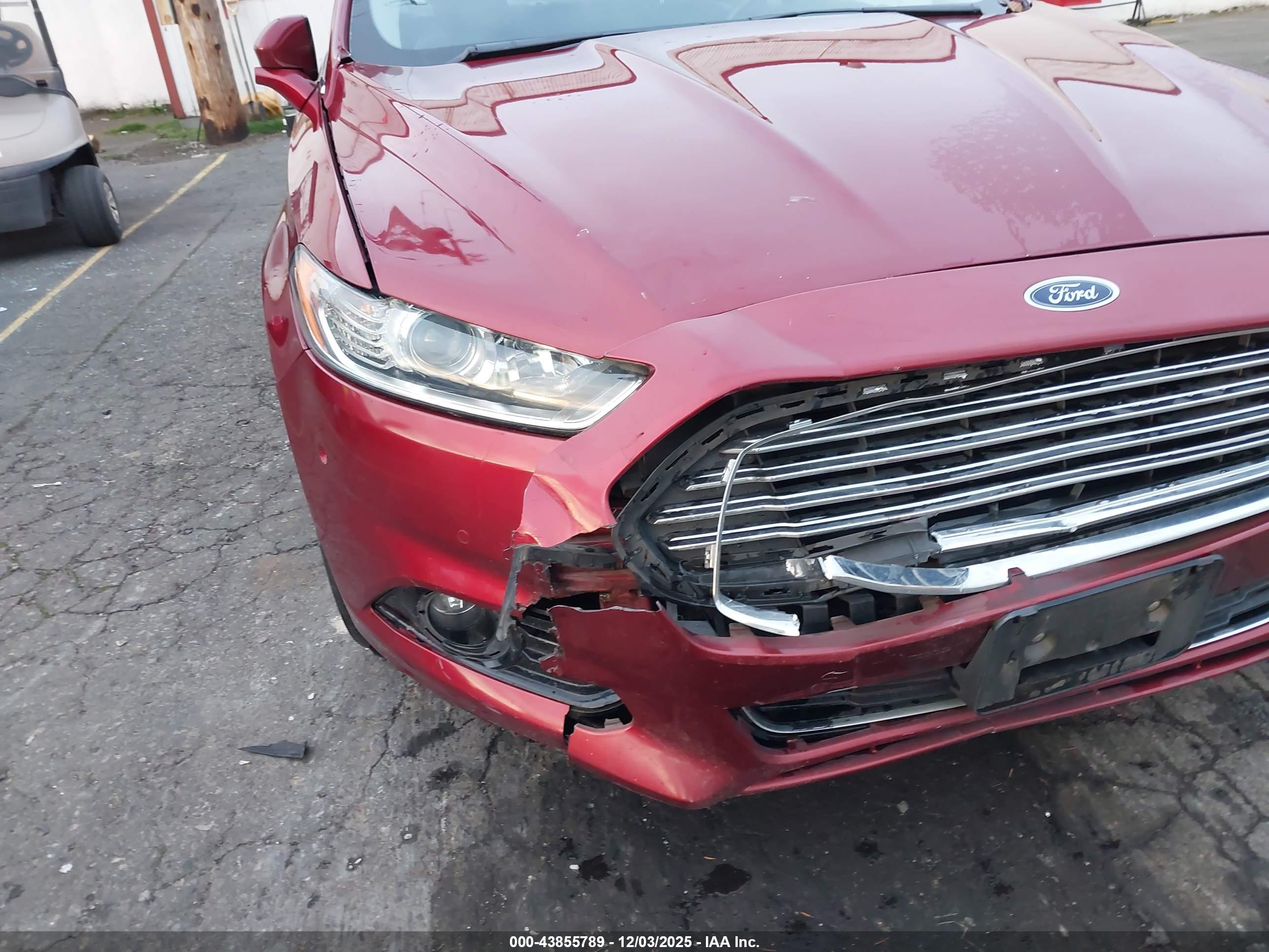 FORD FUSION image 6