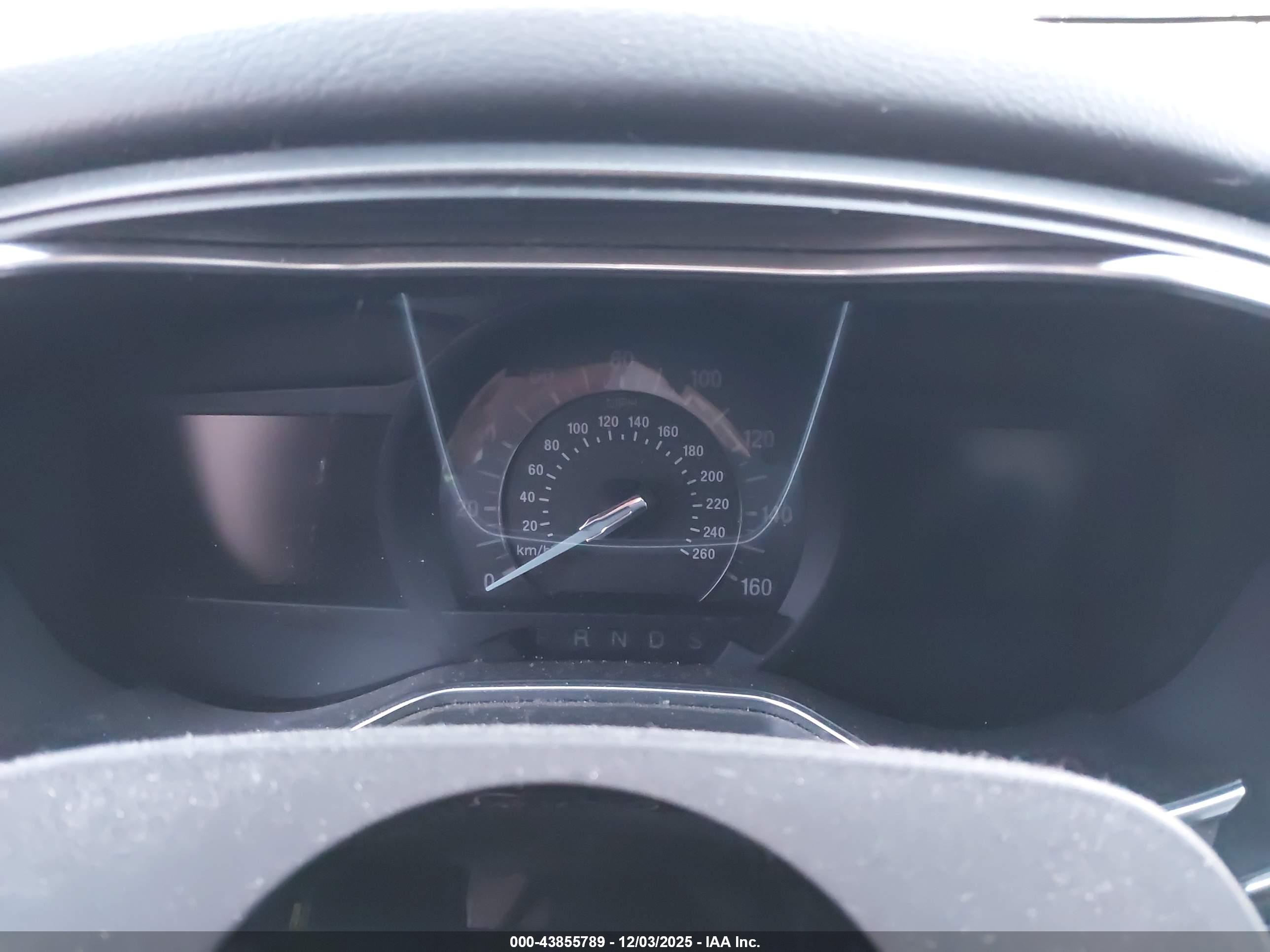 FORD FUSION image 7