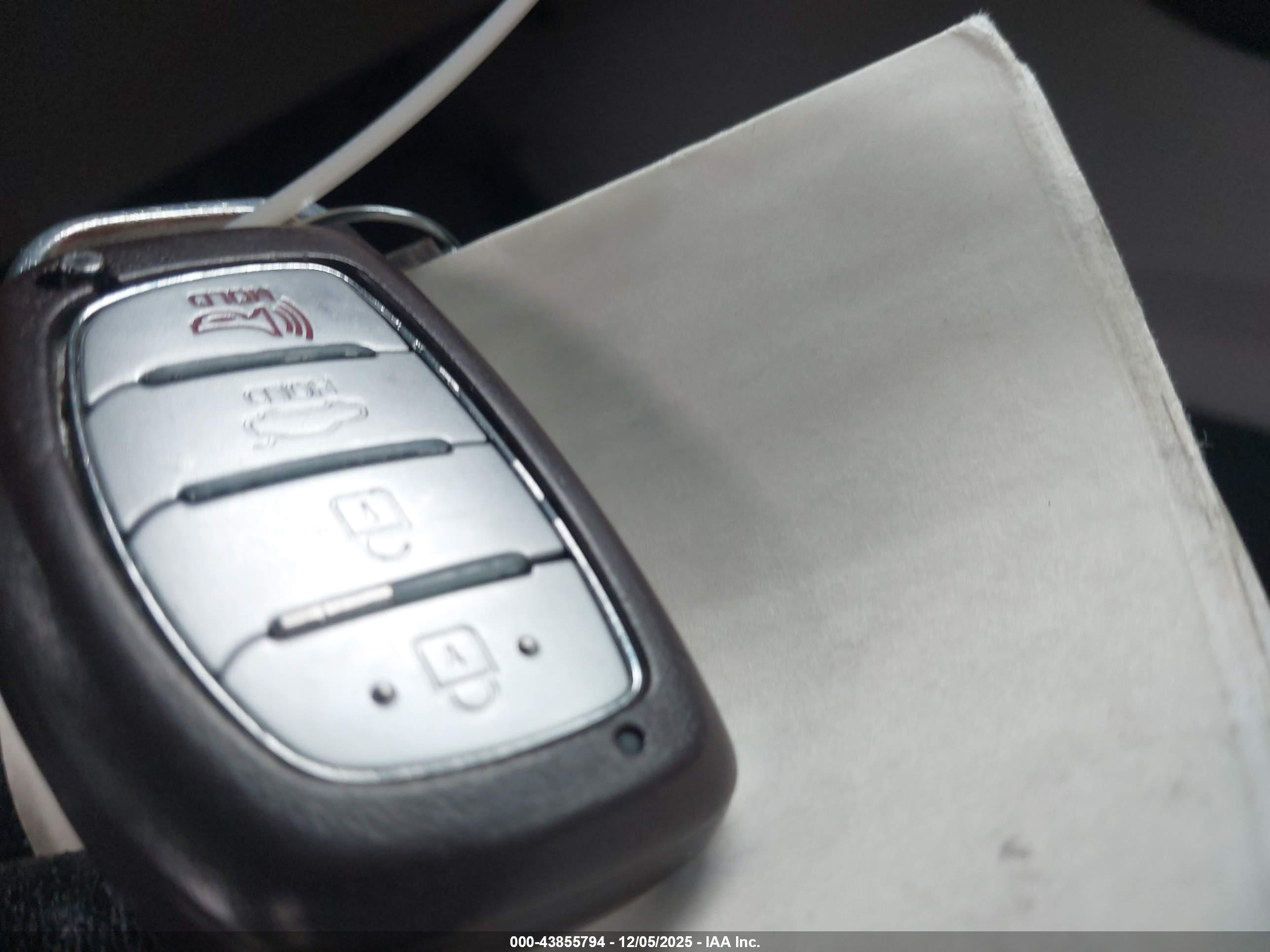 HYUNDAI SONATA image 11