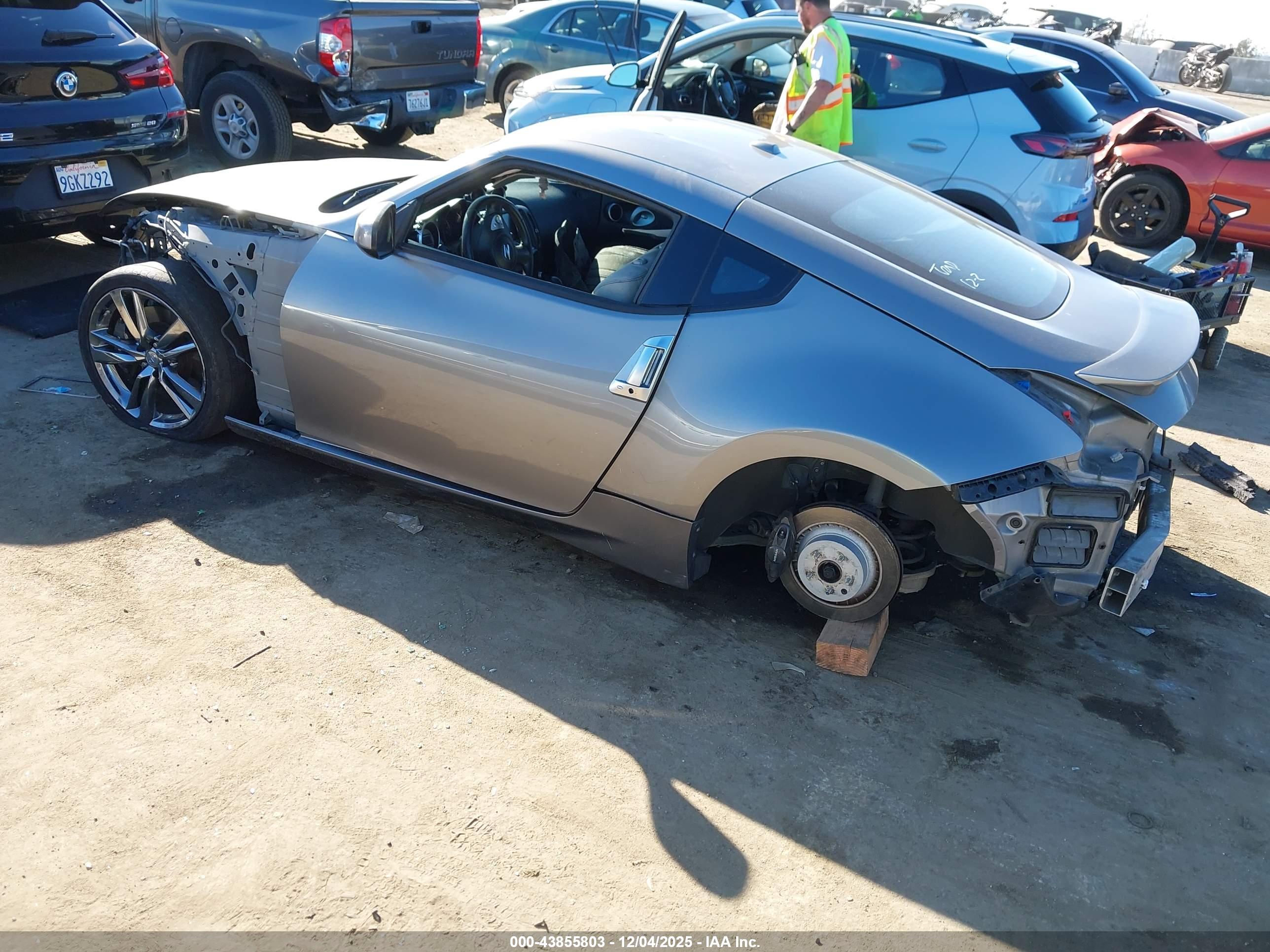 NISSAN 370Z image 3