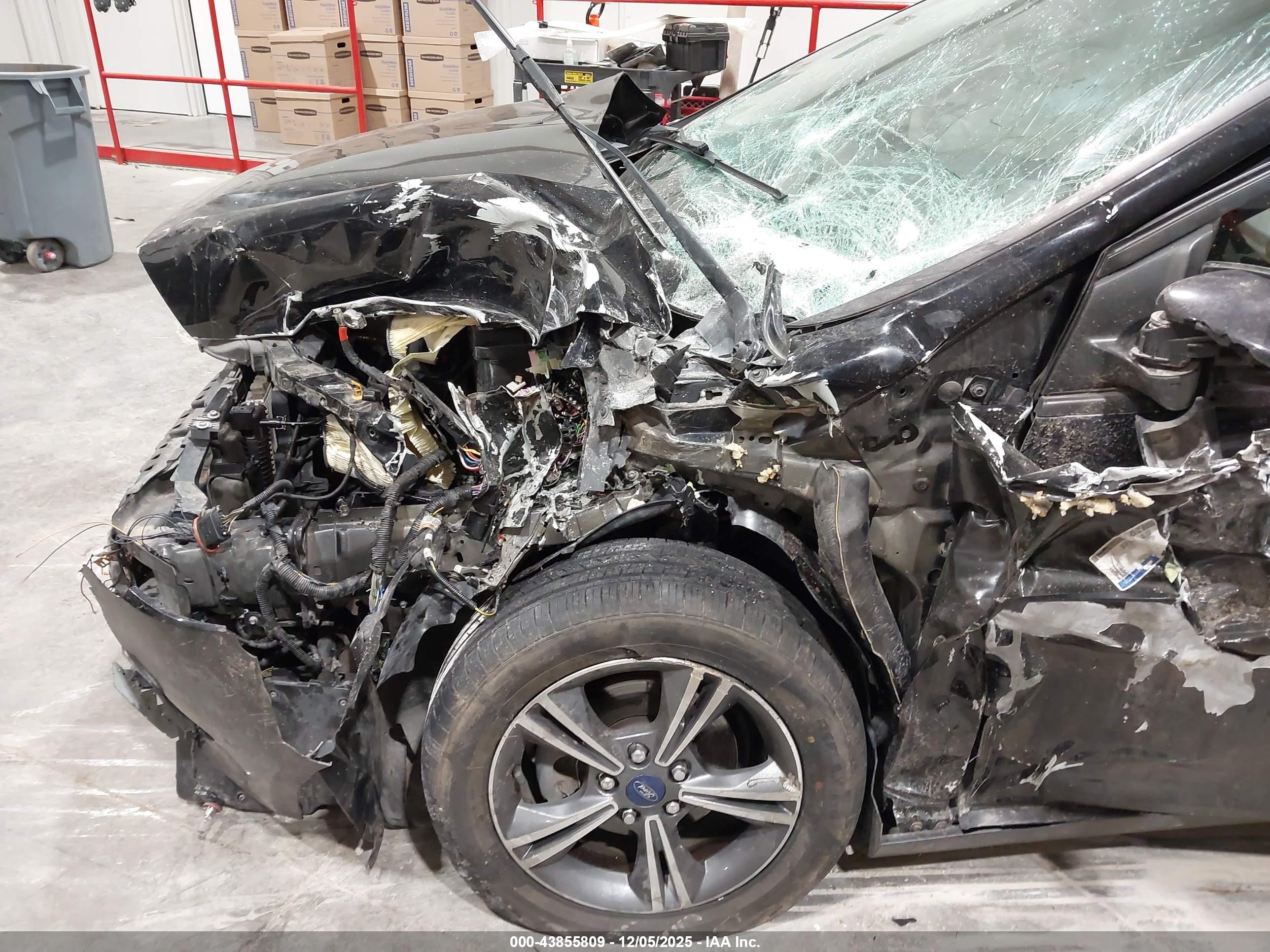 FORD FOCUS image 6