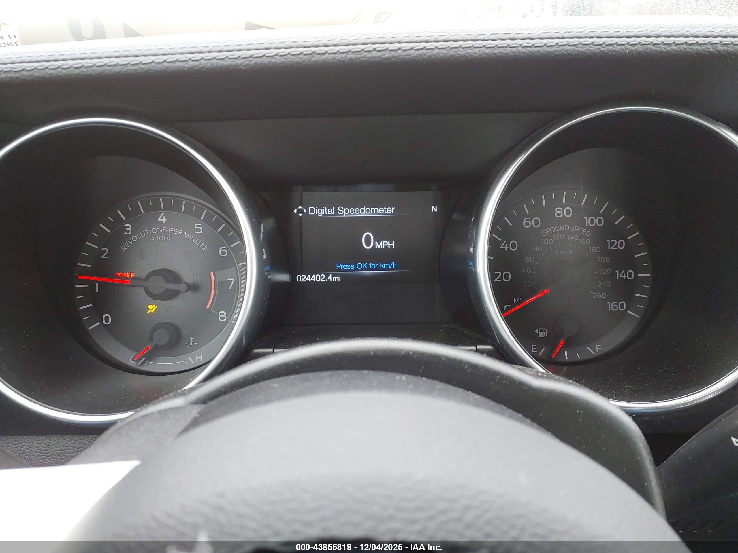 FORD MUSTANG image 7