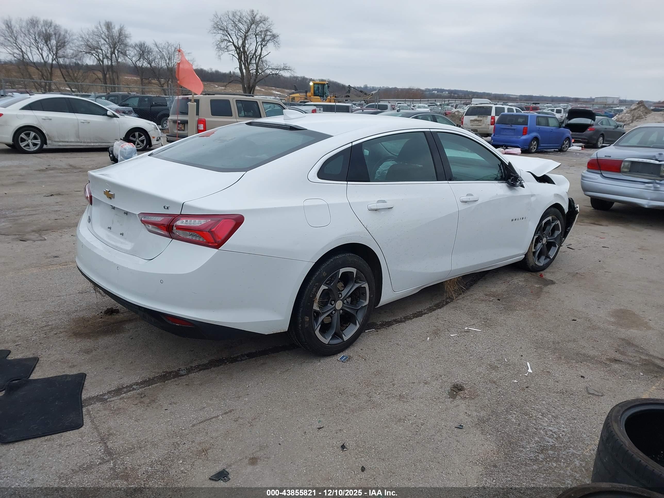 CHEVROLET MALIBU image 4