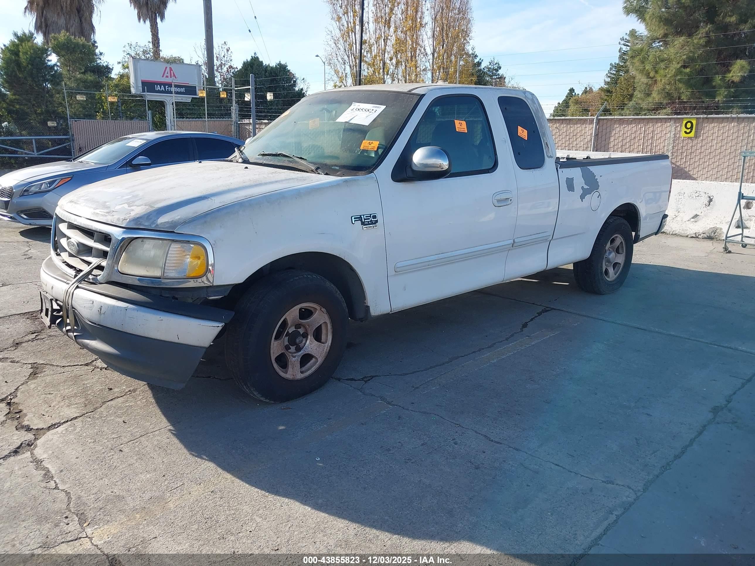 FORD F-150 image 2