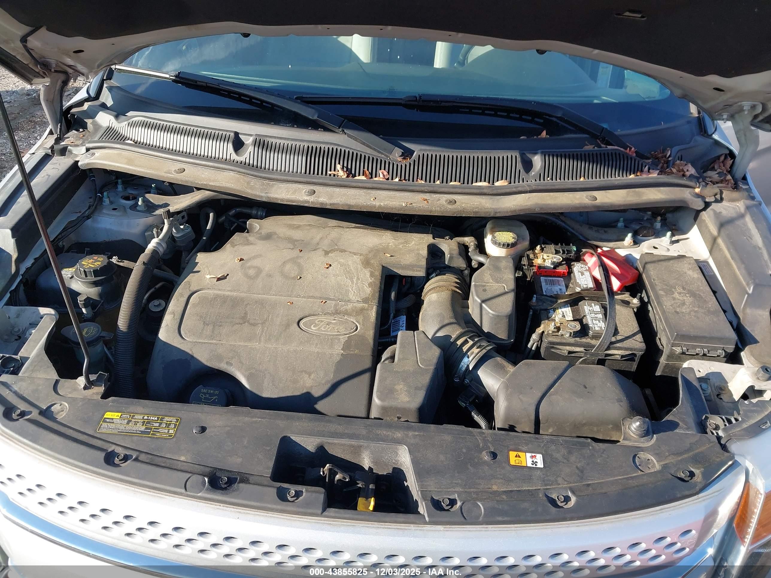 FORD EXPLORER image 10