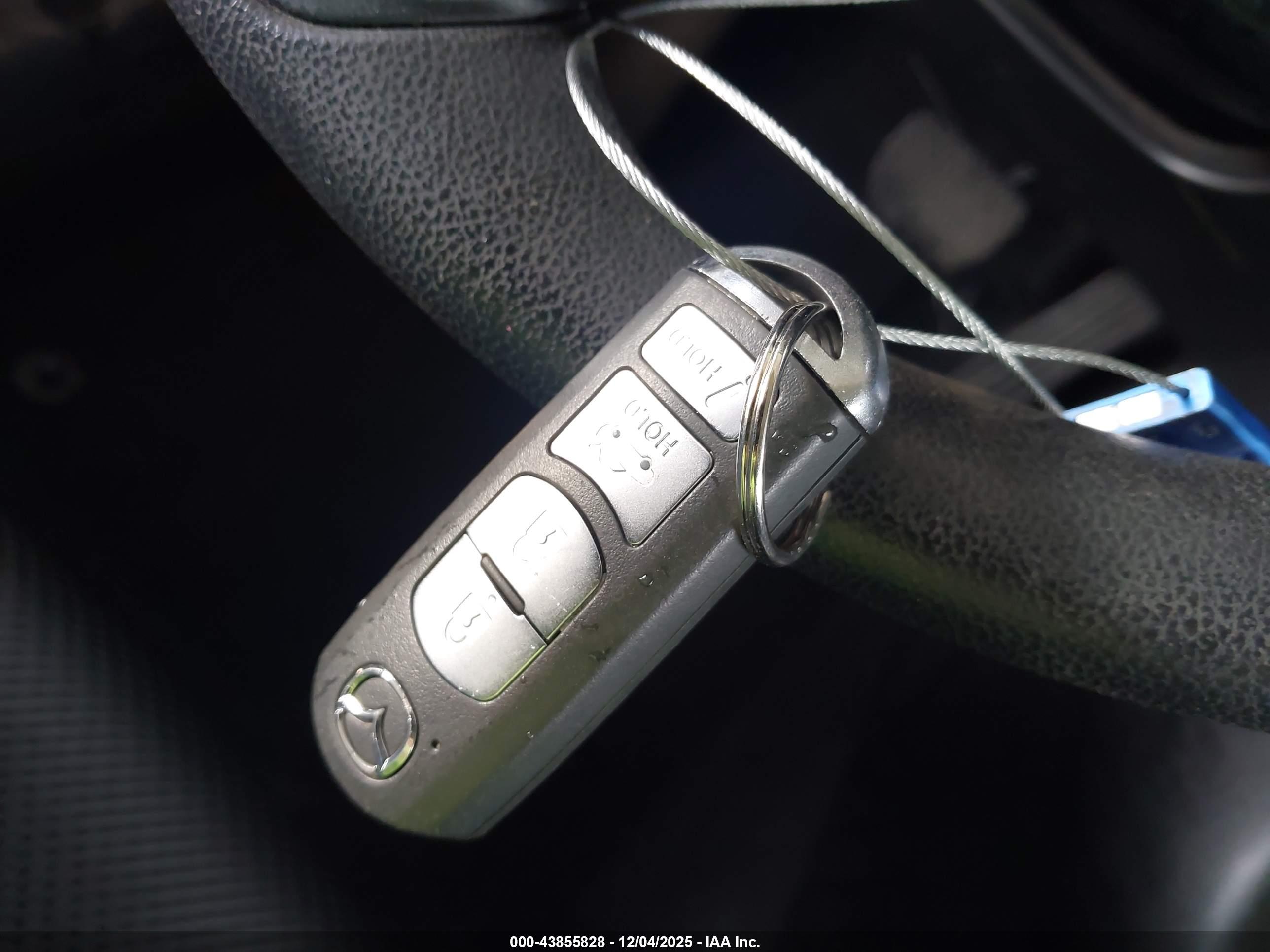 MAZDA MAZDA3 image 11
