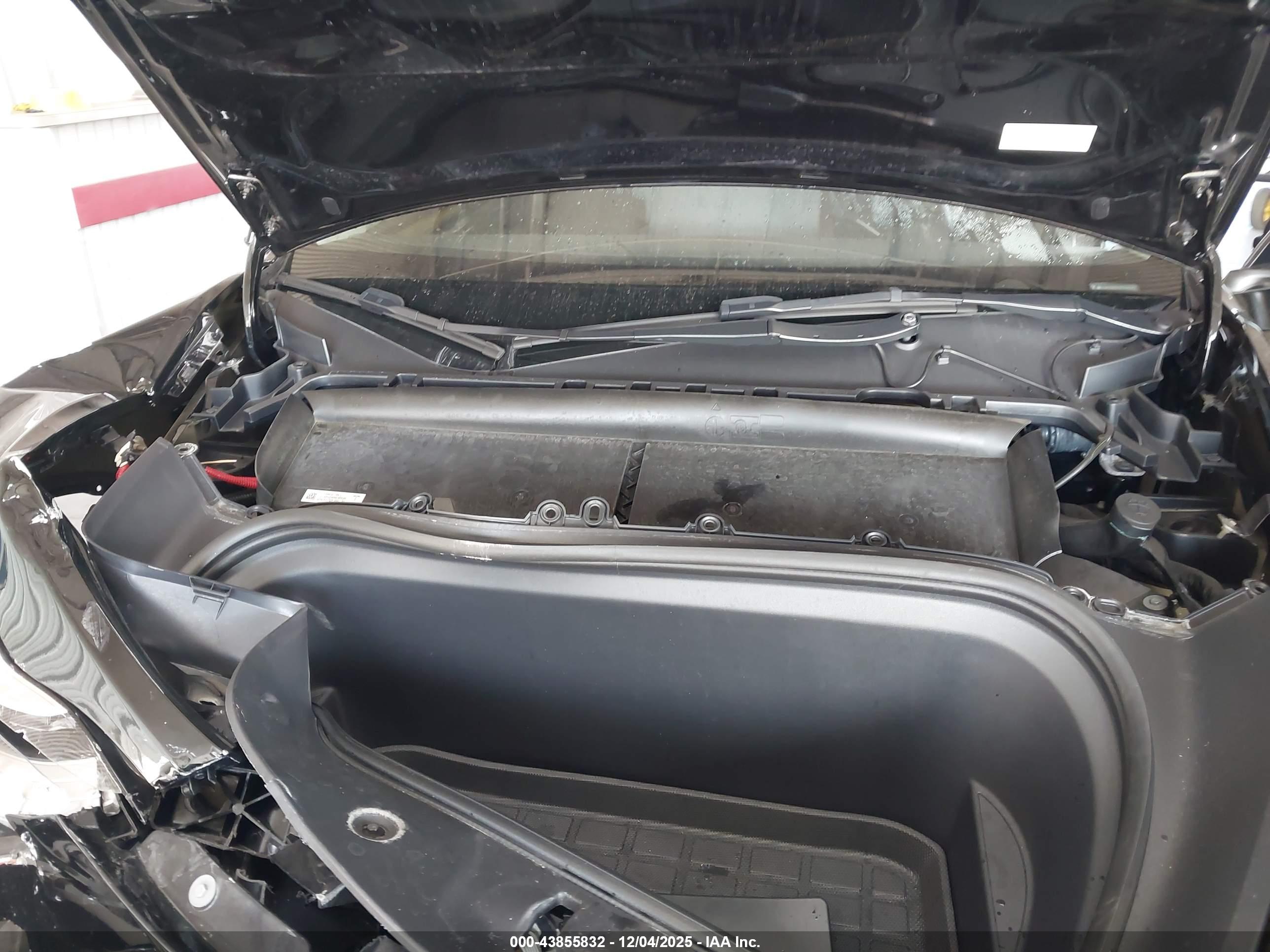 TESLA MODEL image 10