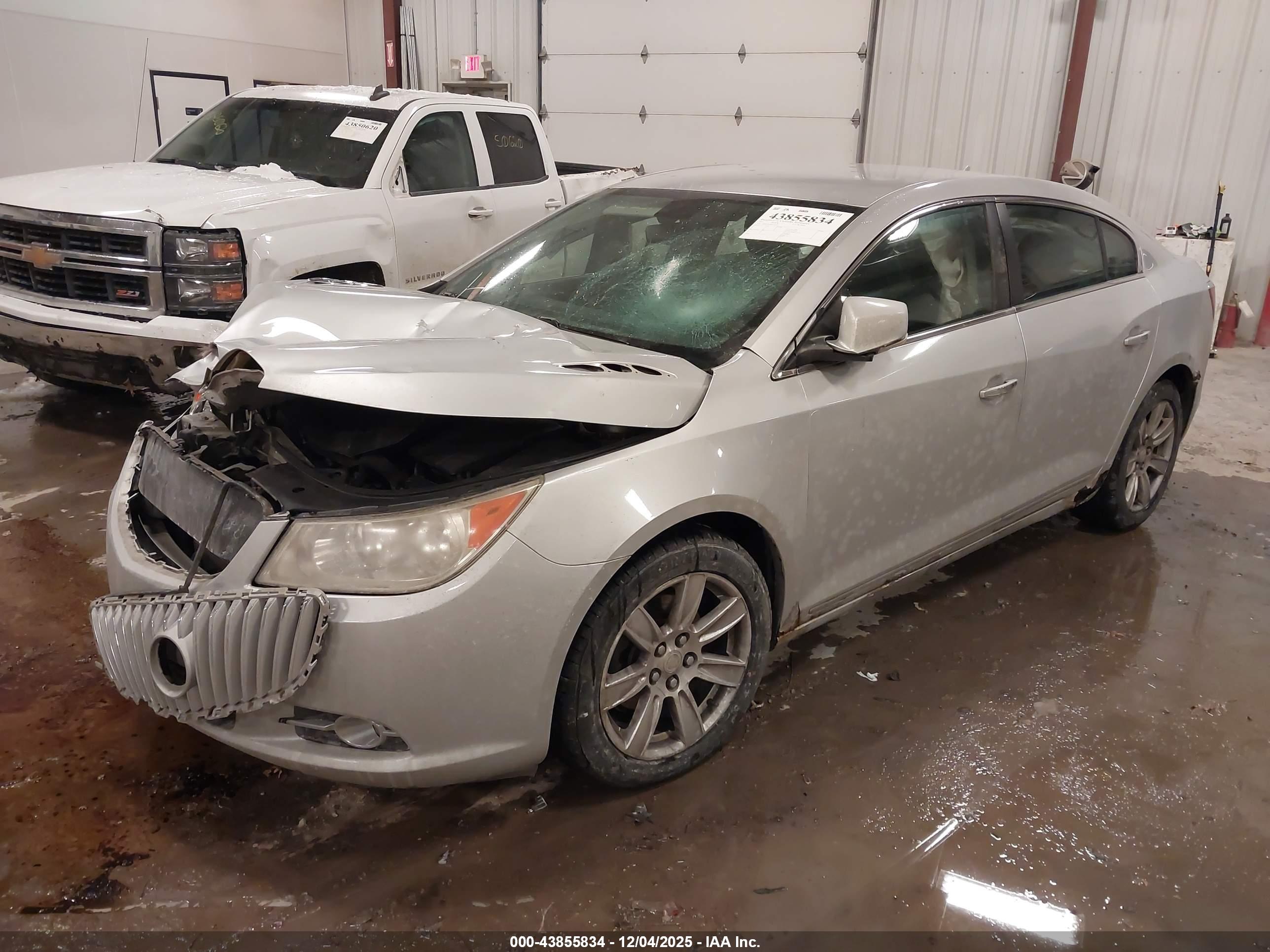 BUICK LACROSSE image 2