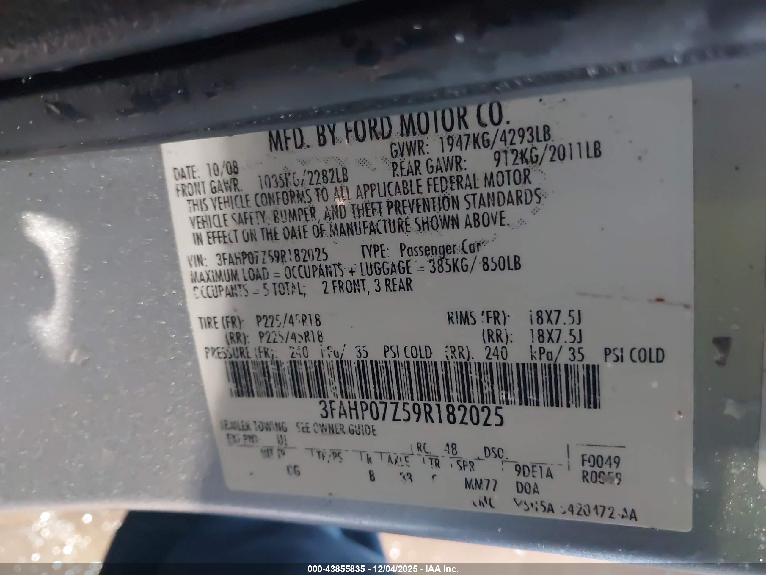 FORD FUSION image 9