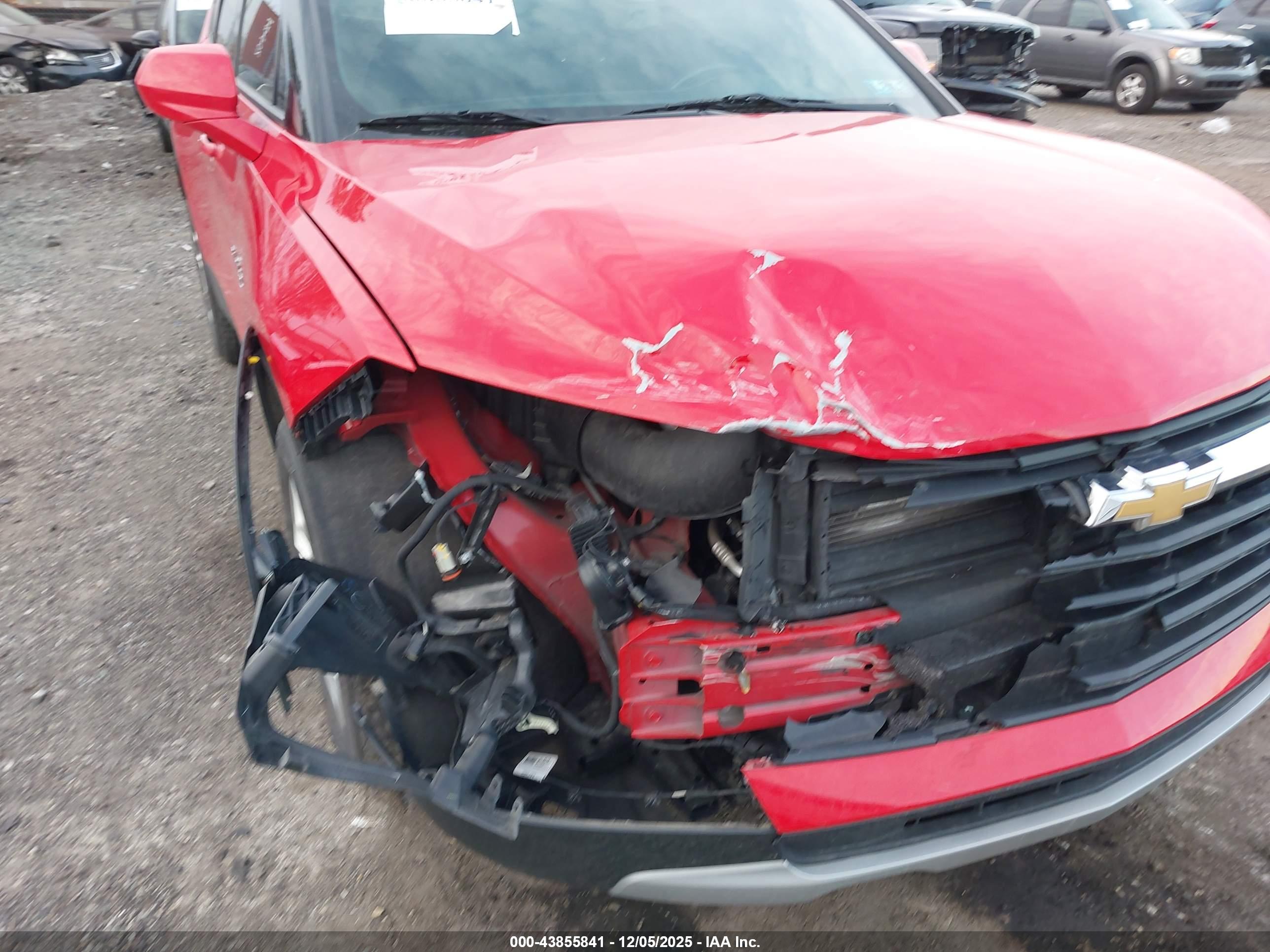 CHEVROLET BLAZER image 6