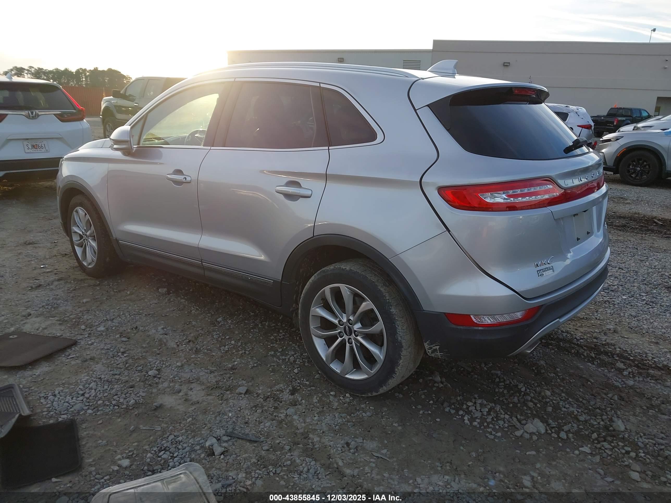 LINCOLN MKC image 3