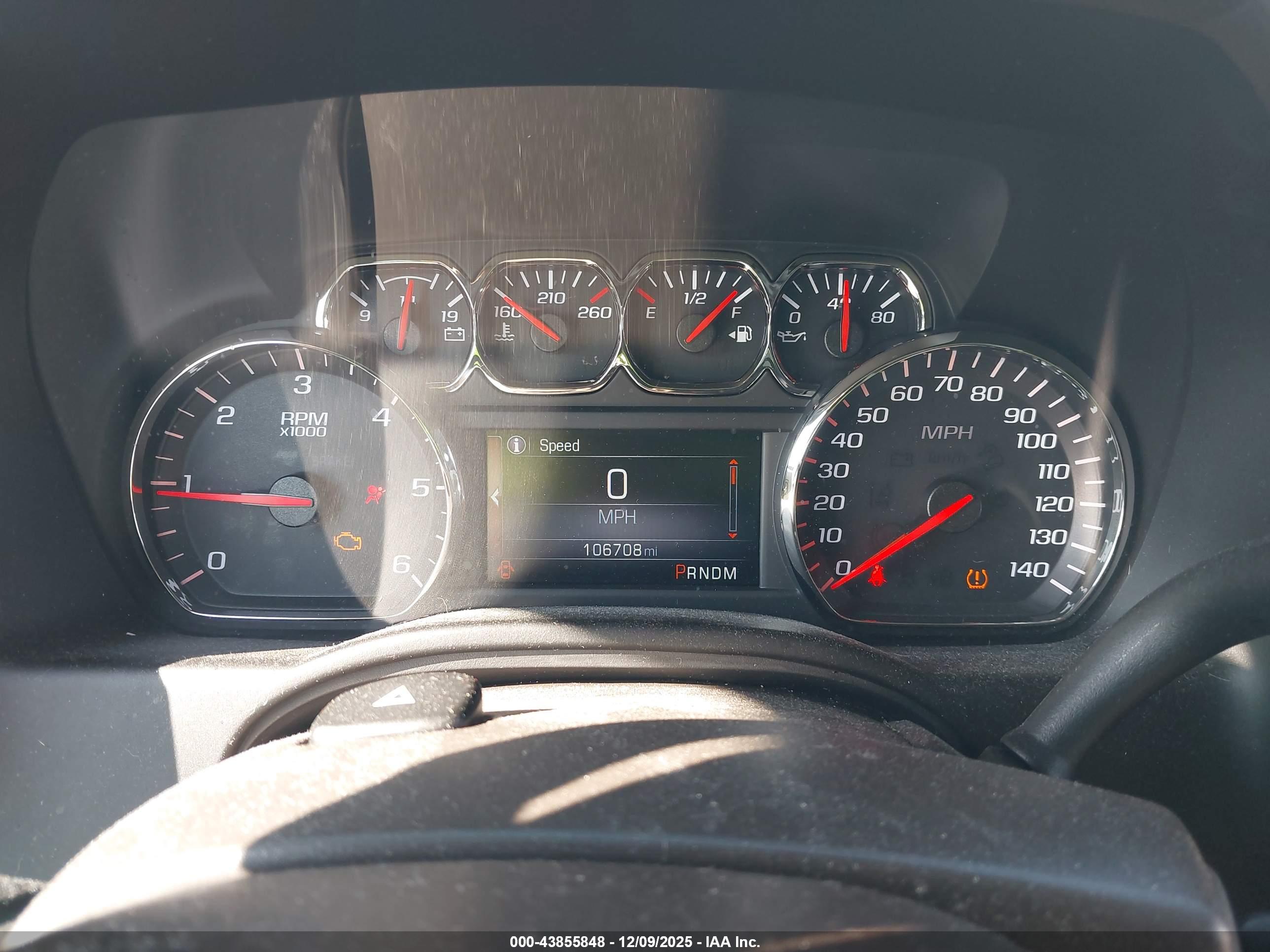 GMC YUKON image 7