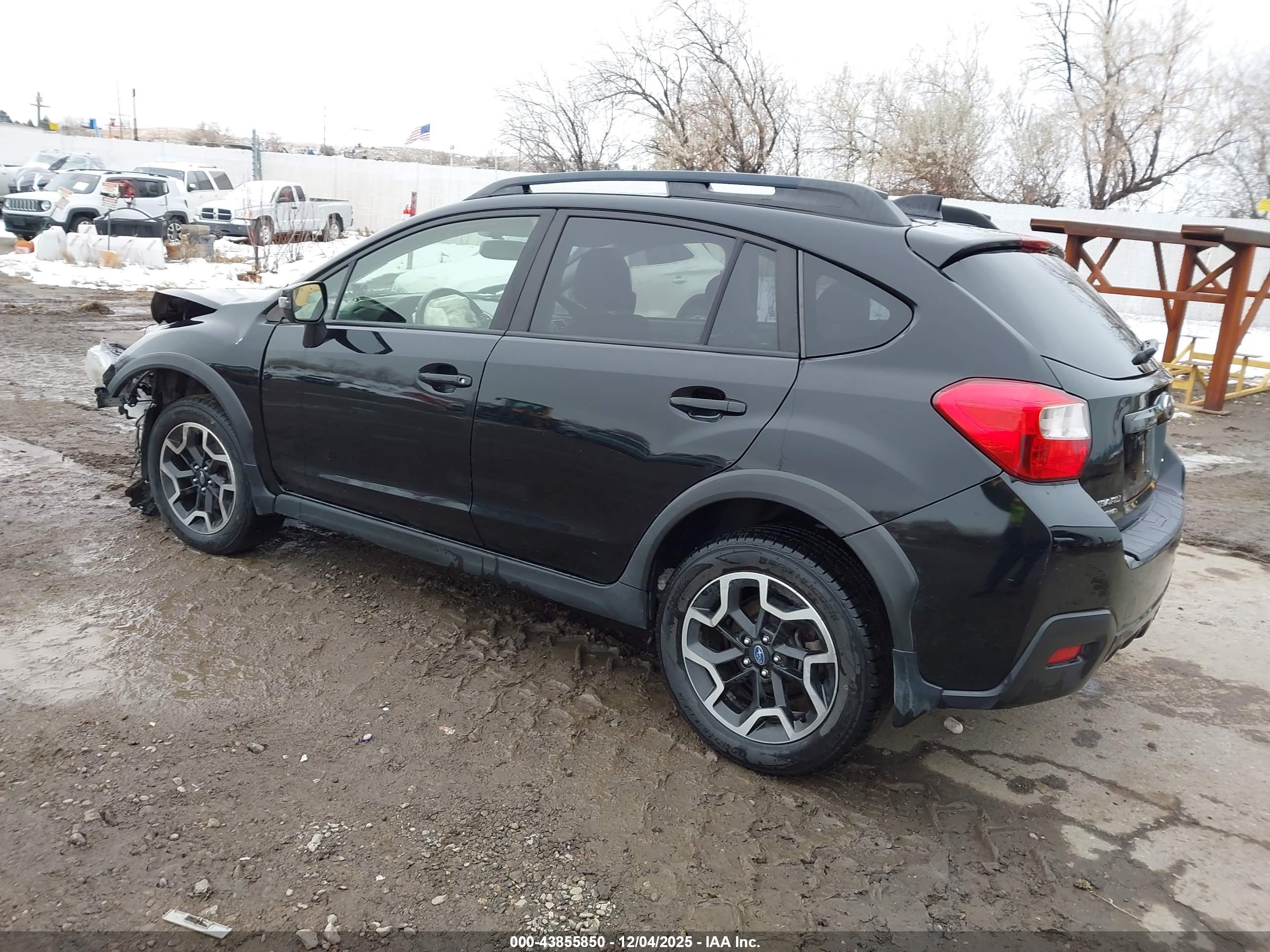 SUBARU CROSSTREK image 3