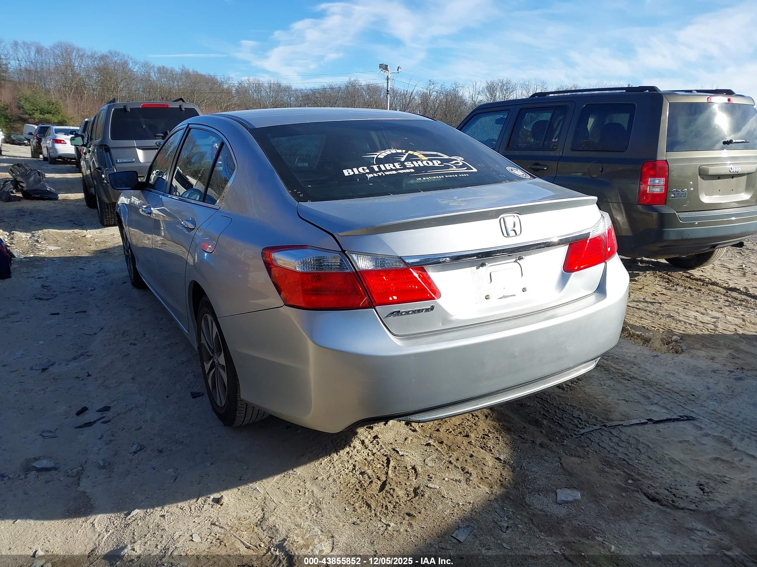 HONDA ACCORD image 3