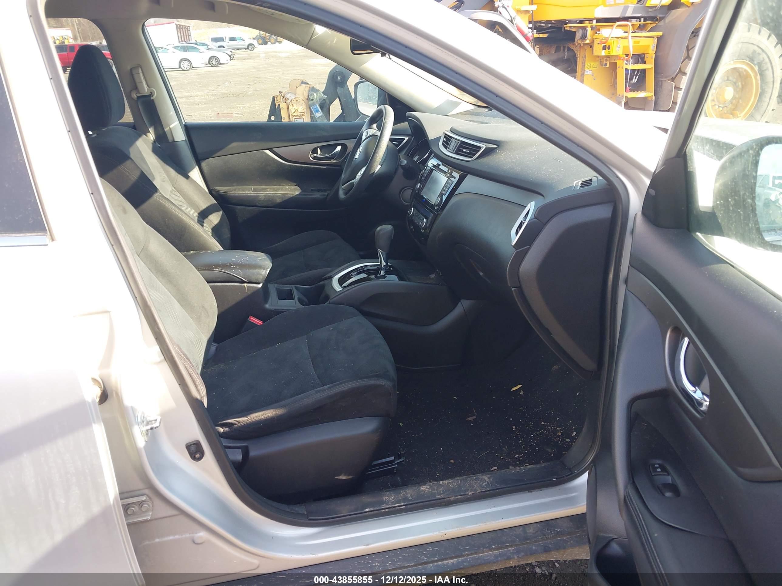 NISSAN ROGUE image 5
