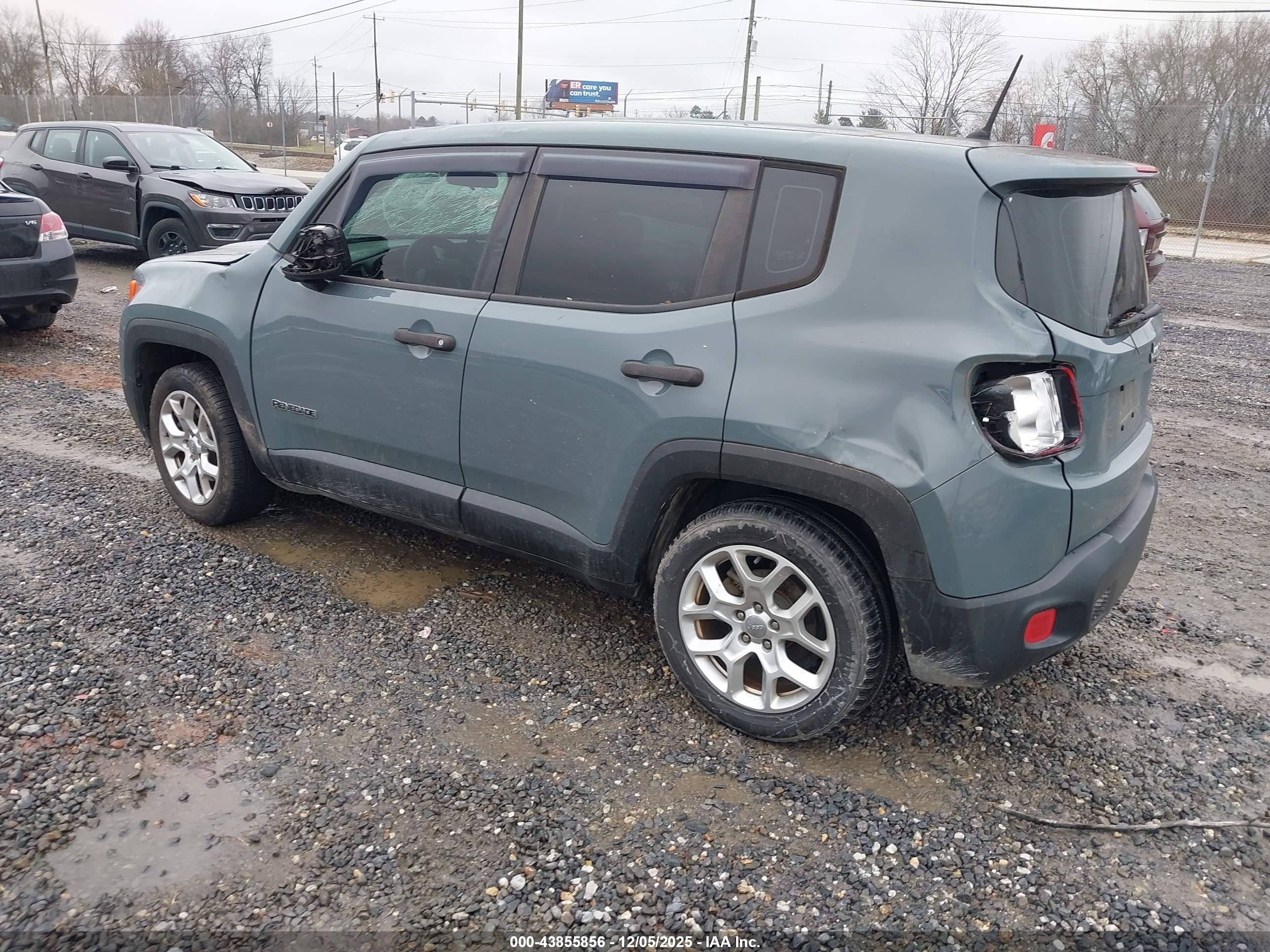 JEEP RENEGADE image 3